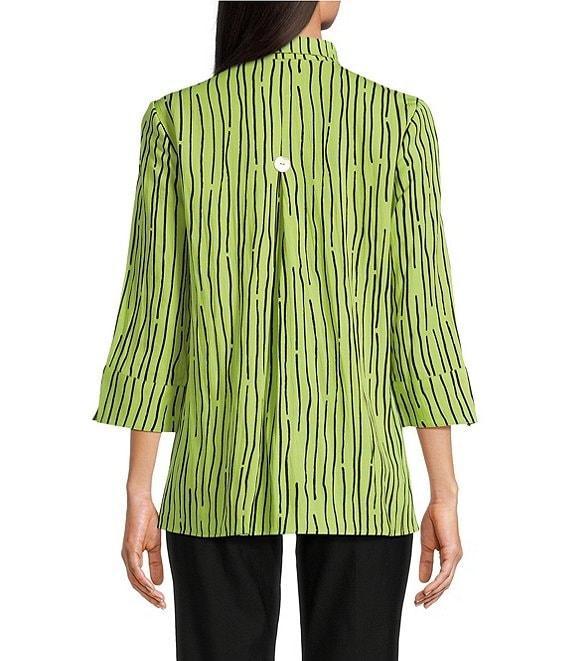 Ali Miles Crinkle Woven Abstract Stripe Wire Collar 3/4 Sleeve Button Front Tunic Product Image