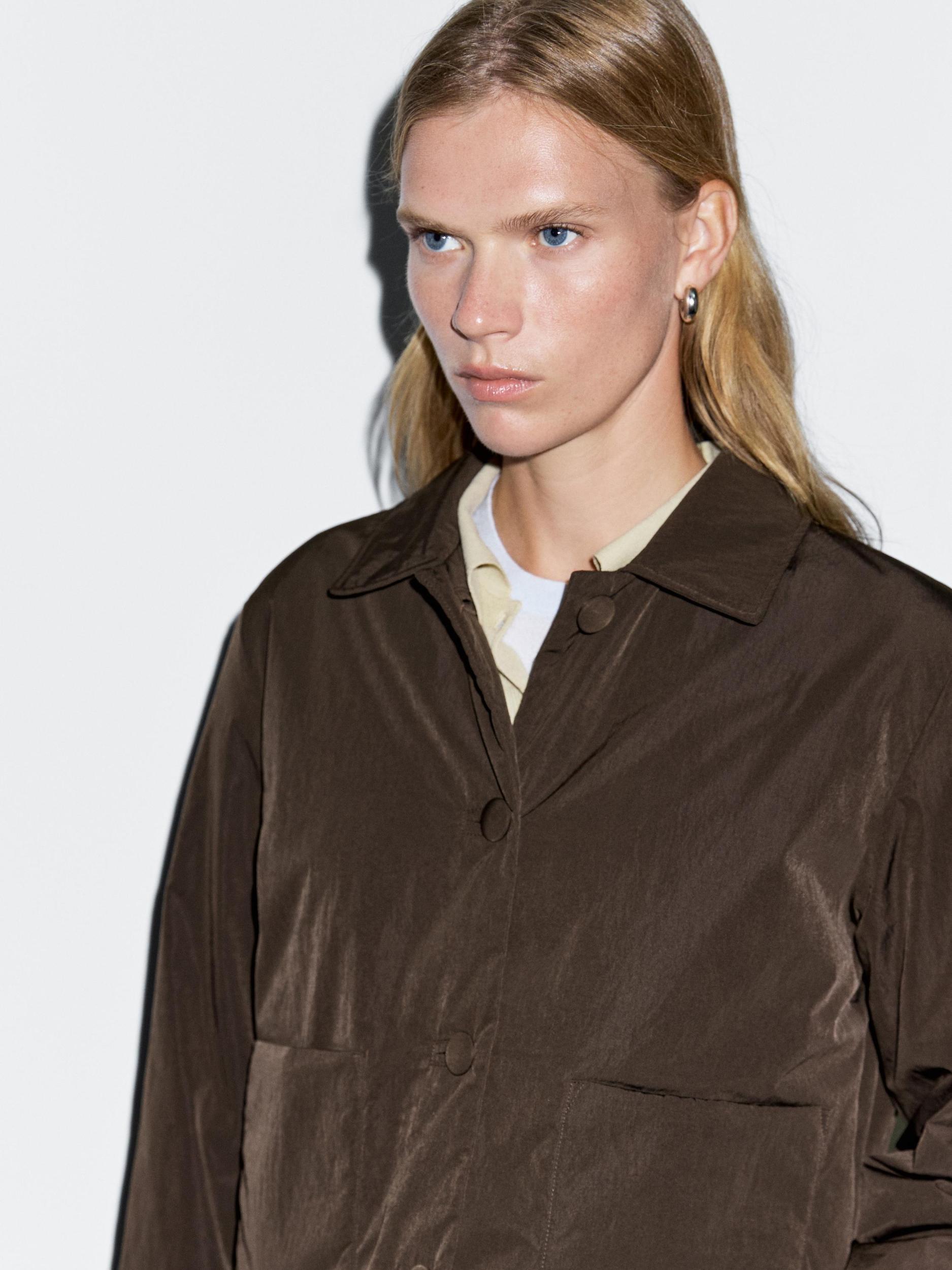 Cropped puffer jacket with covered buttons Product Image