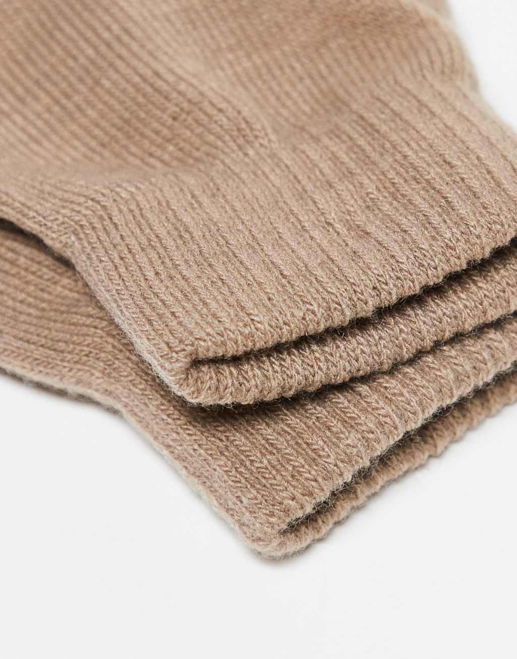 Pieces touch screen knitted gloves in camel Product Image