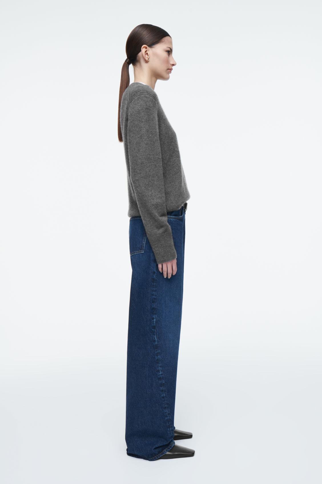 PURE CASHMERE SWEATER Product Image