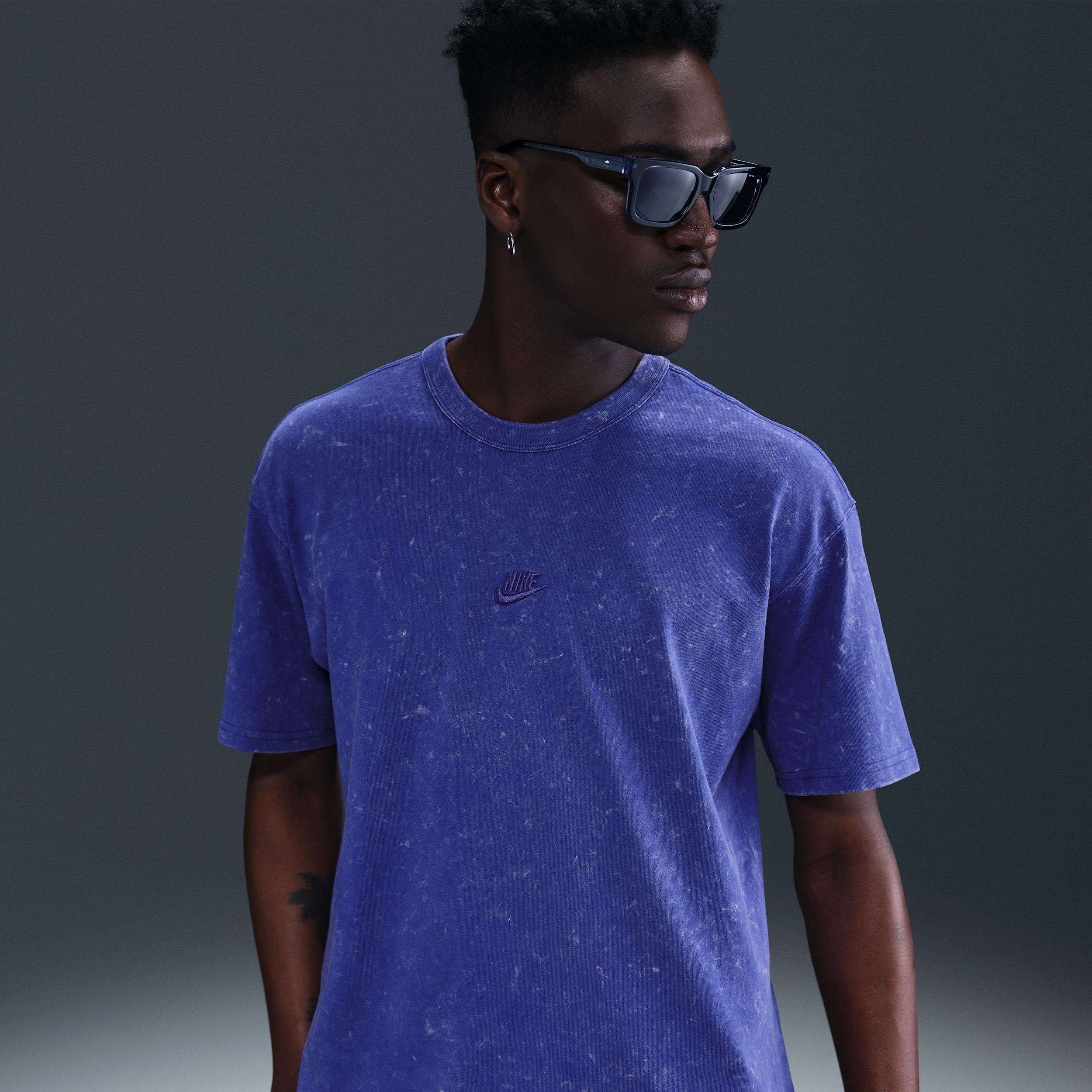 Mens Nike Sportswear Premium Essentials Max90 T-Shirt | HJ0552-539 Product Image