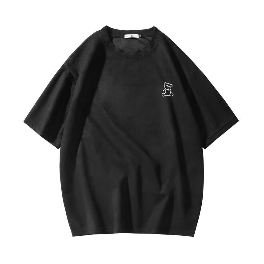 Short-Sleeve Crew Neck Bear T-Shirt Product Image