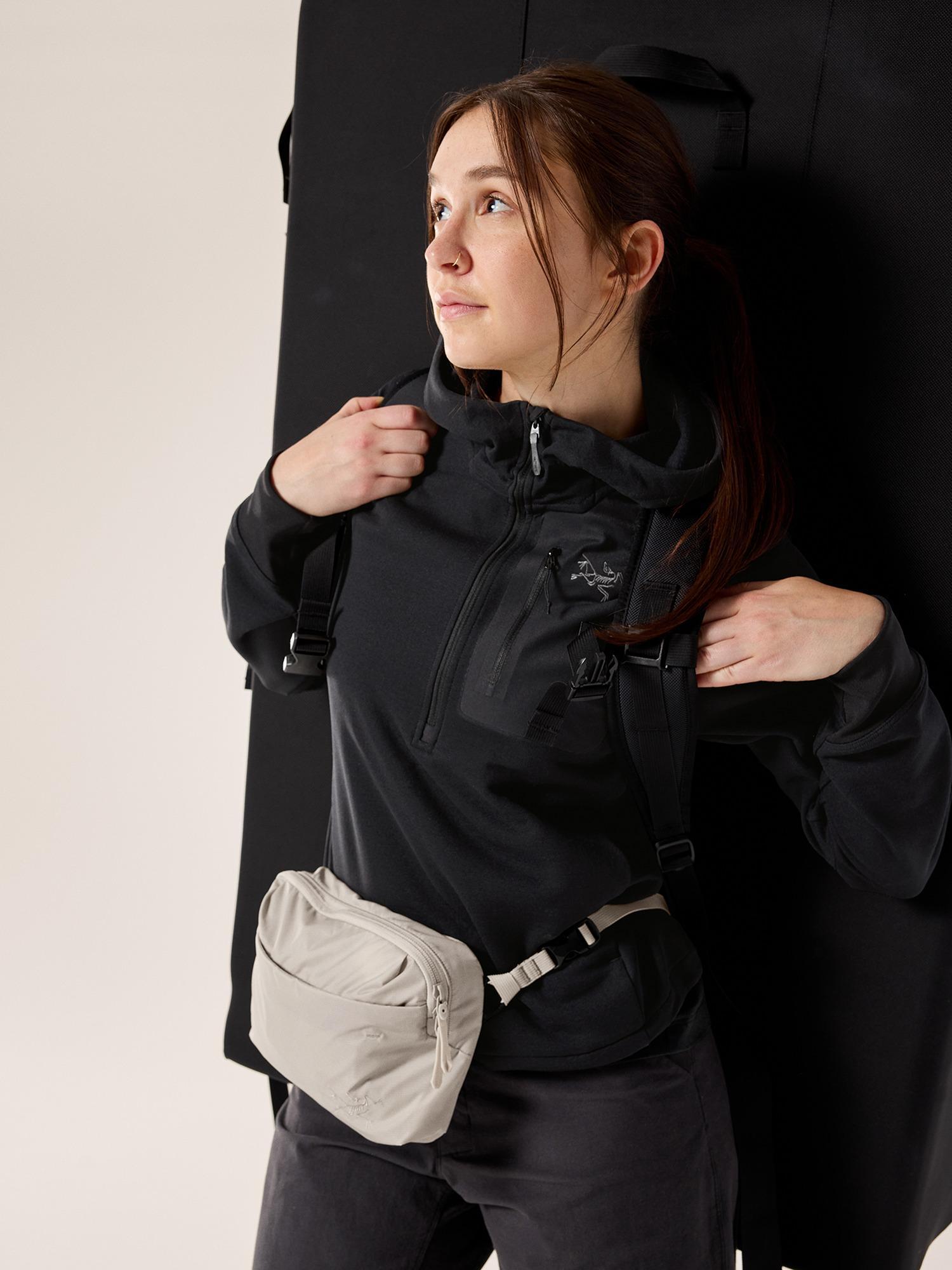 Heliad Crossbody Bag  Product Image