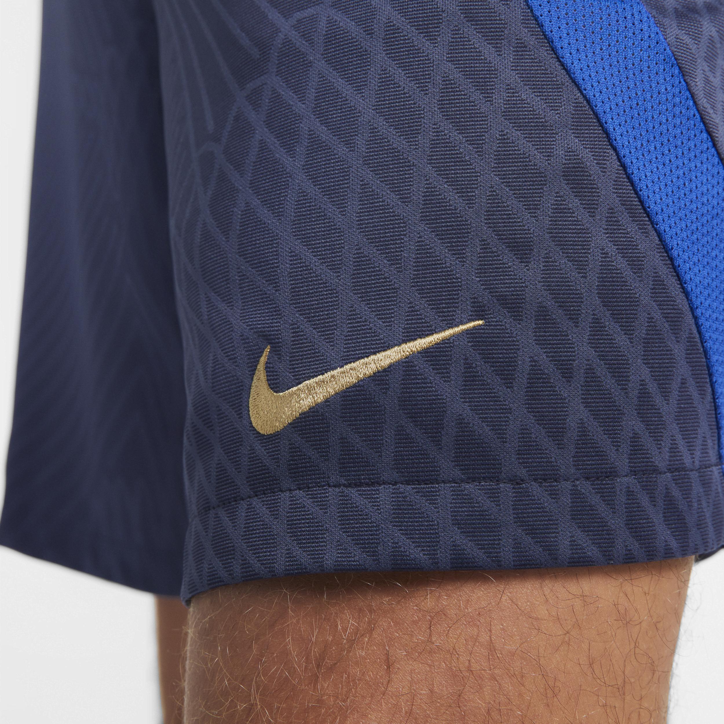 Mens Nike Navy Netherlands National Team Strike Performance Shorts Product Image