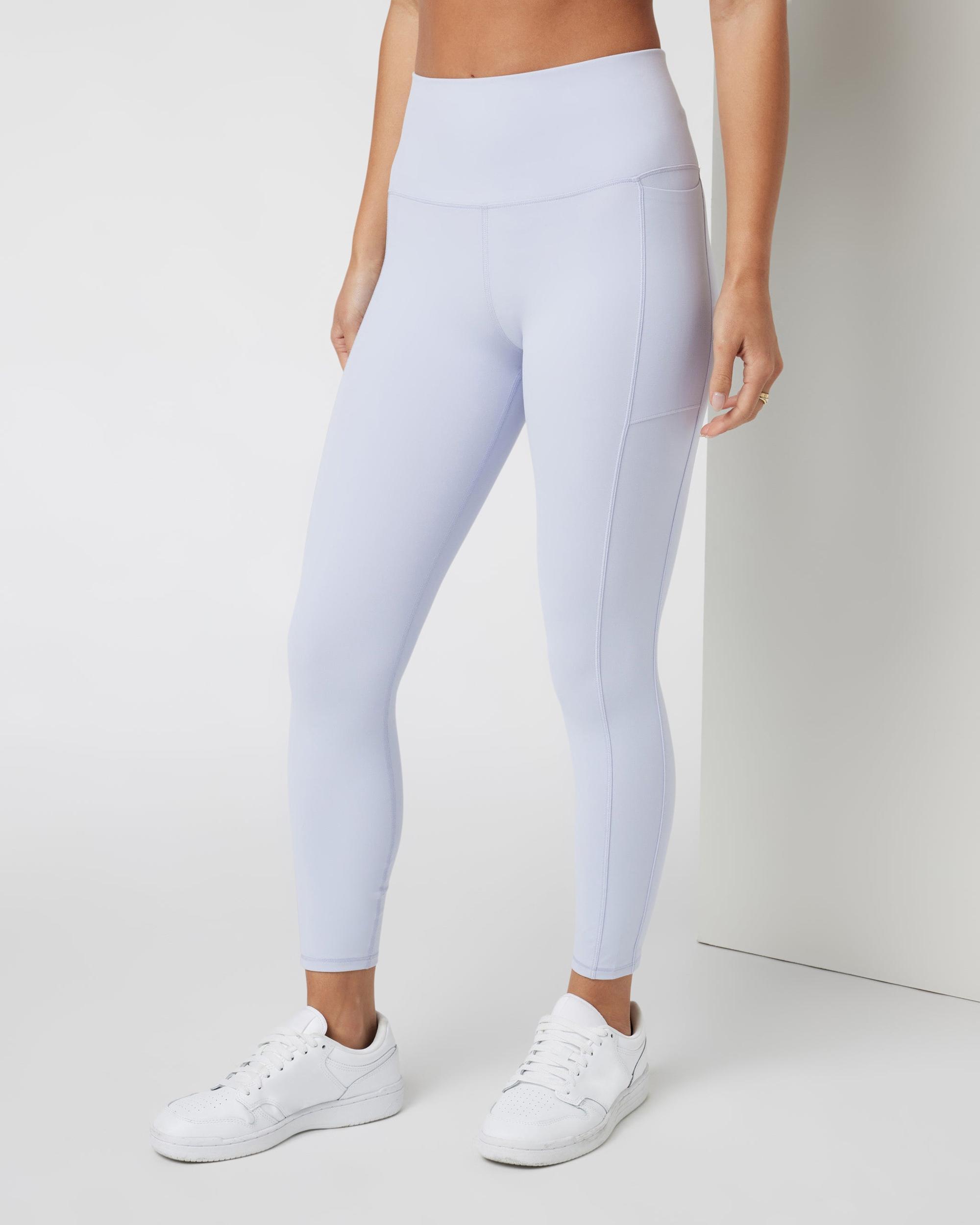 Studio Pocket Legging-Short Product Image