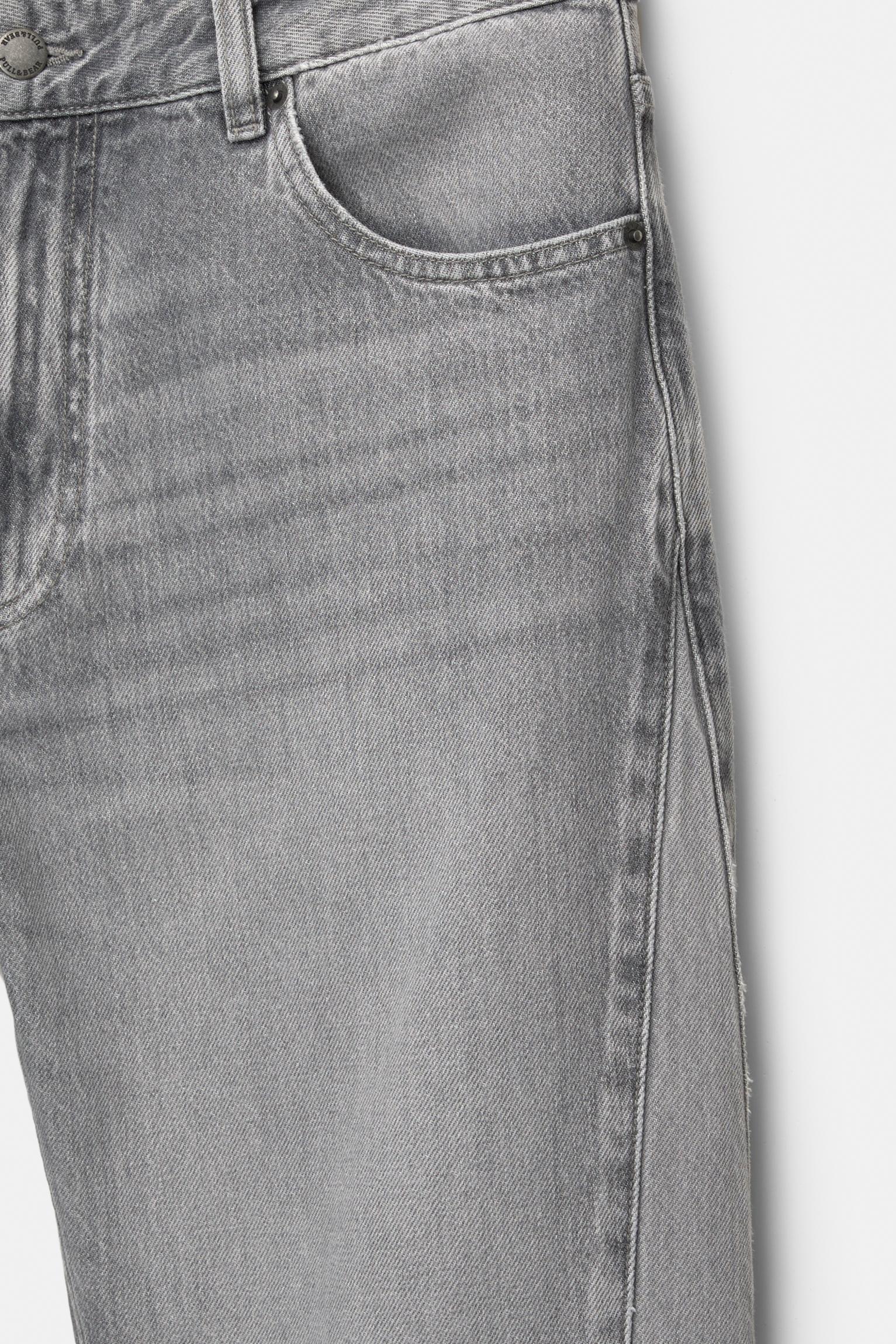 Loose flared jeans Product Image