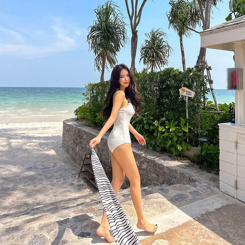 Spaghetti Strap Bow Swimsuit Product Image