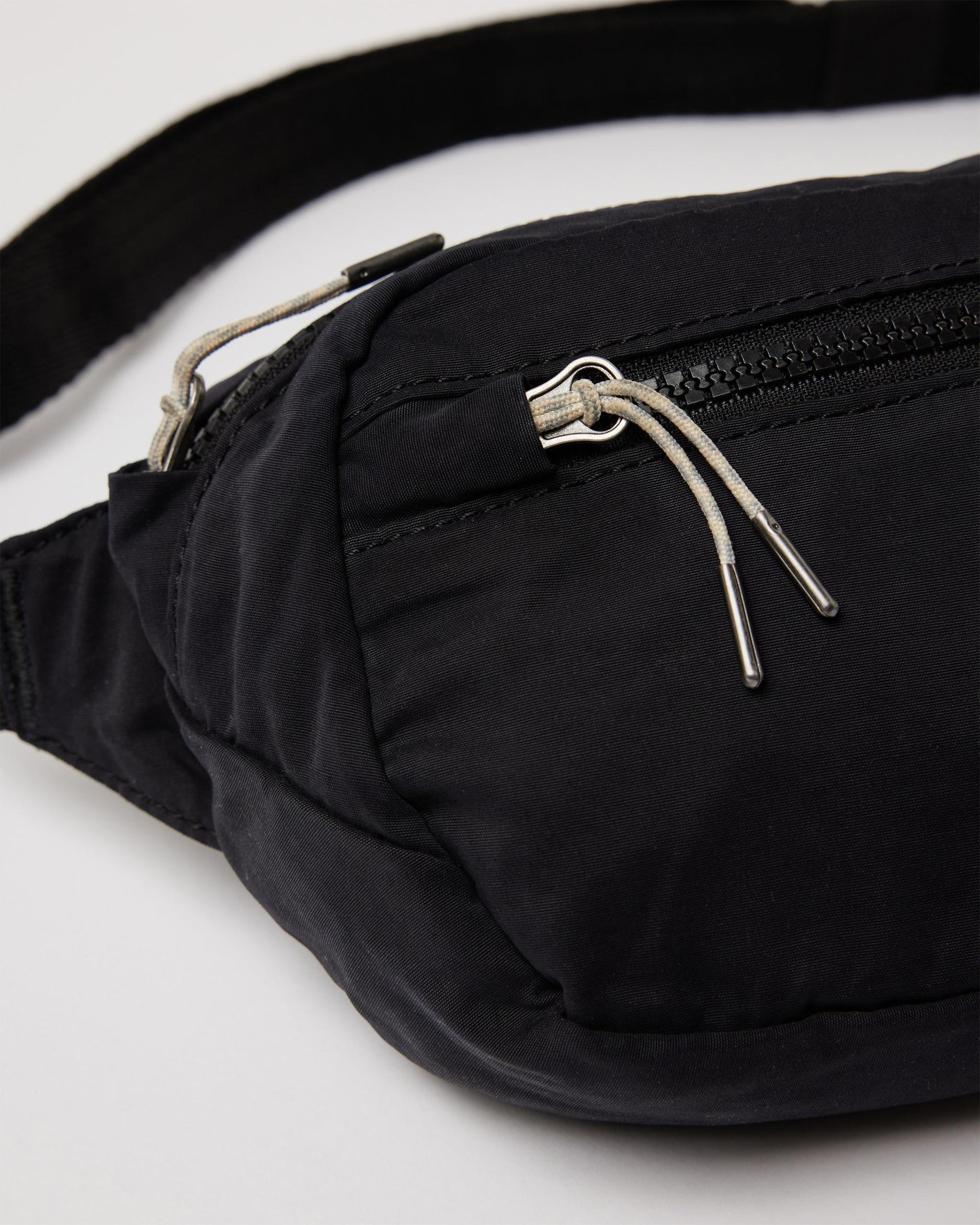 Vuori Hip Pack Product Image