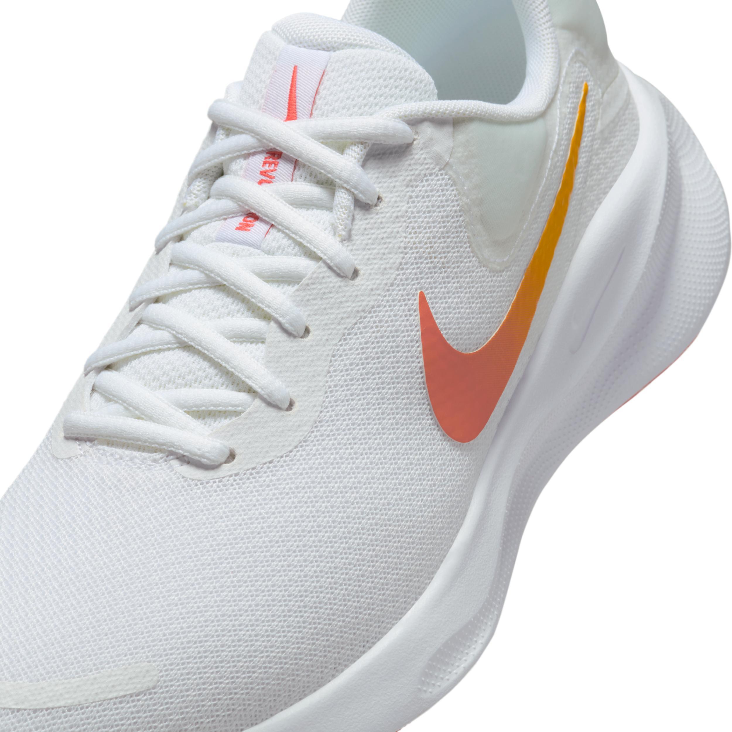 Nike MC Trainer 3 Women's Workout Shoes Product Image