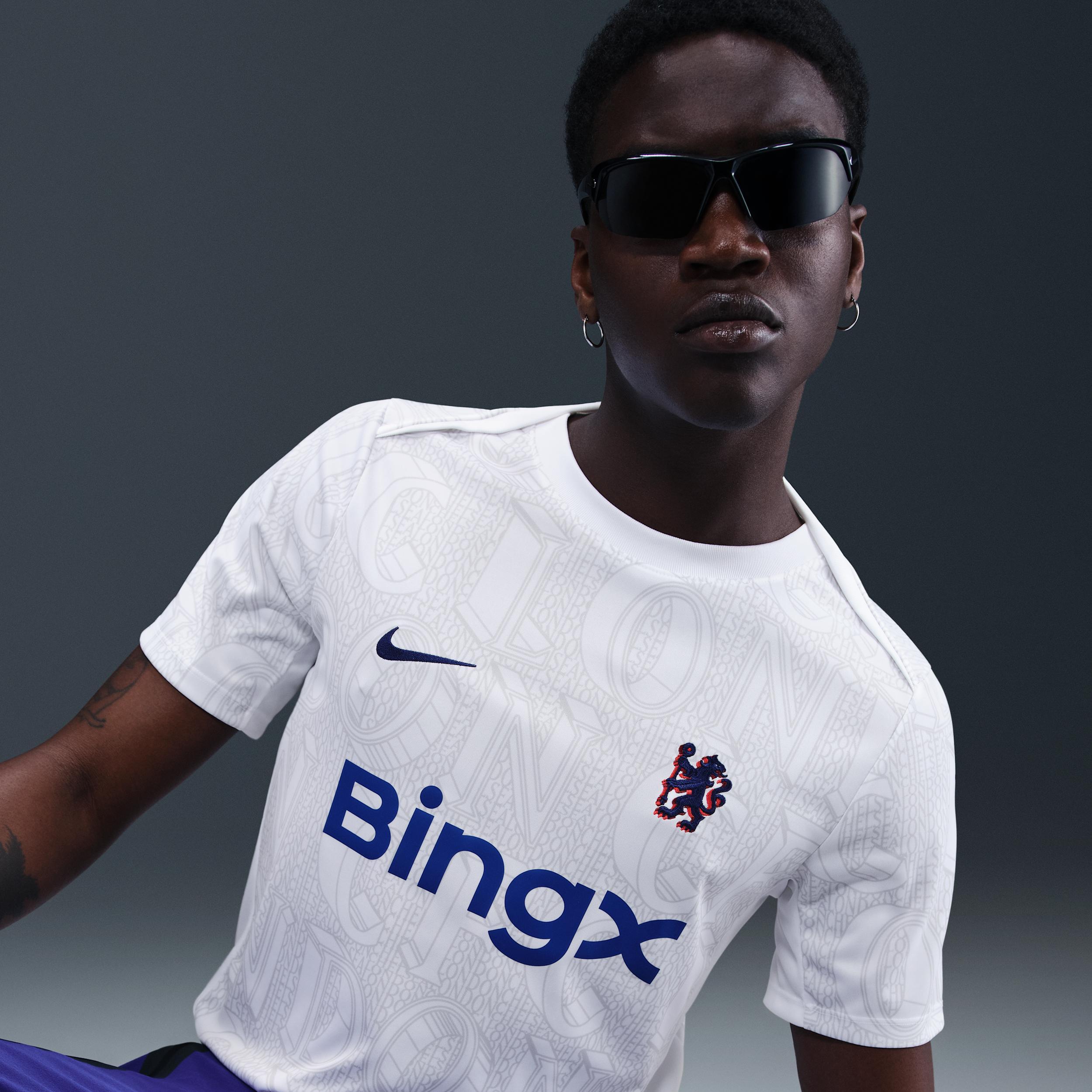 Chelsea FC Academy Pro Men's Nike Dri-FIT Soccer Pre-Match Top Product Image