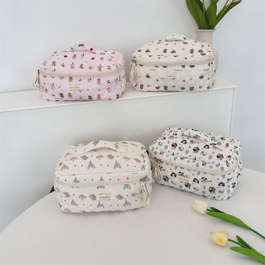 Patterned Make Up Pouch Product Image