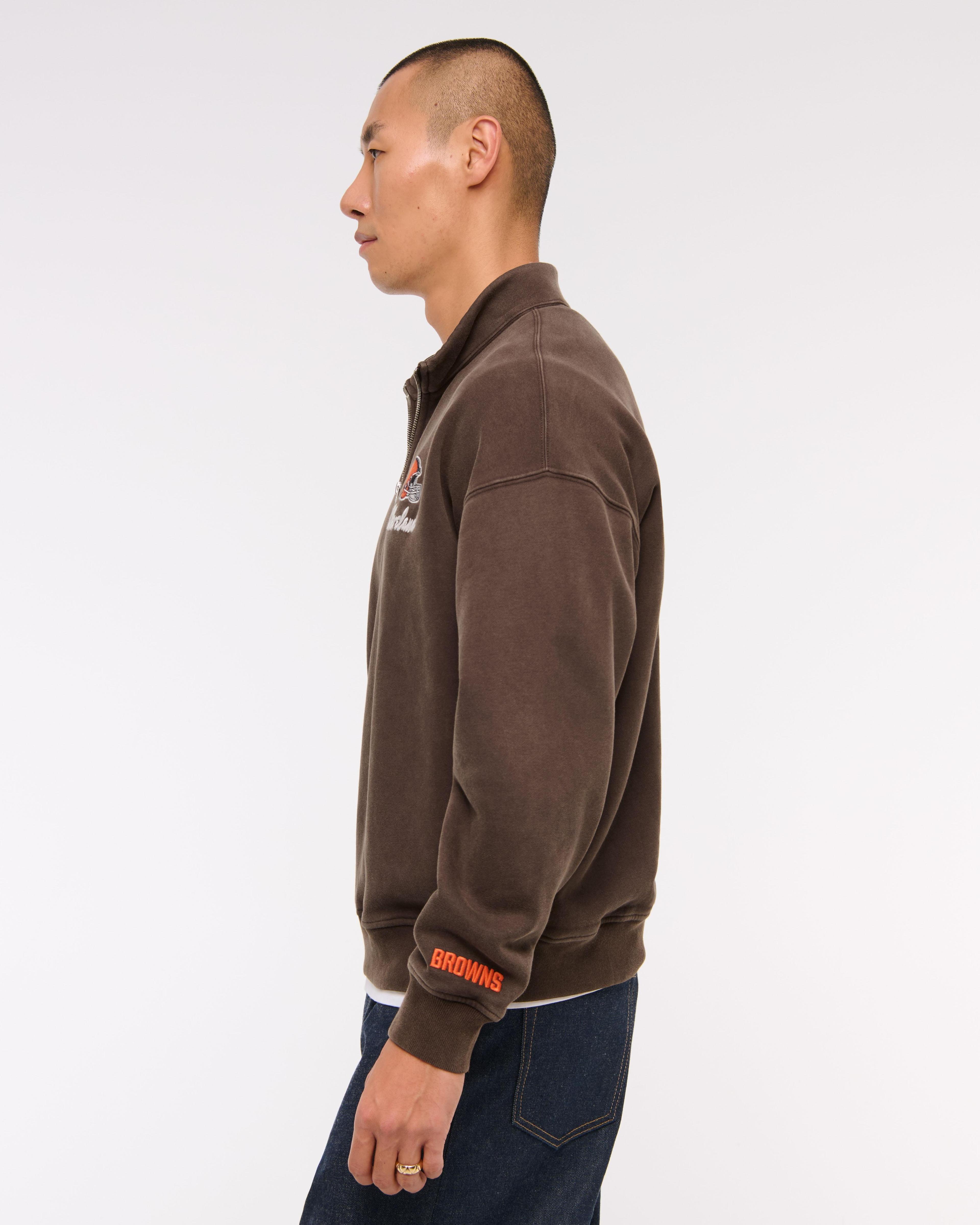 Chicago Bears Half-Zip Sweatshirt Product Image