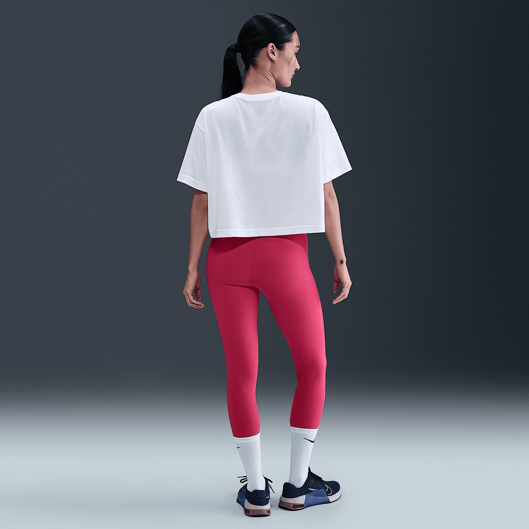 Women's Nike Sportswear Club Cropped T-Shirt Product Image