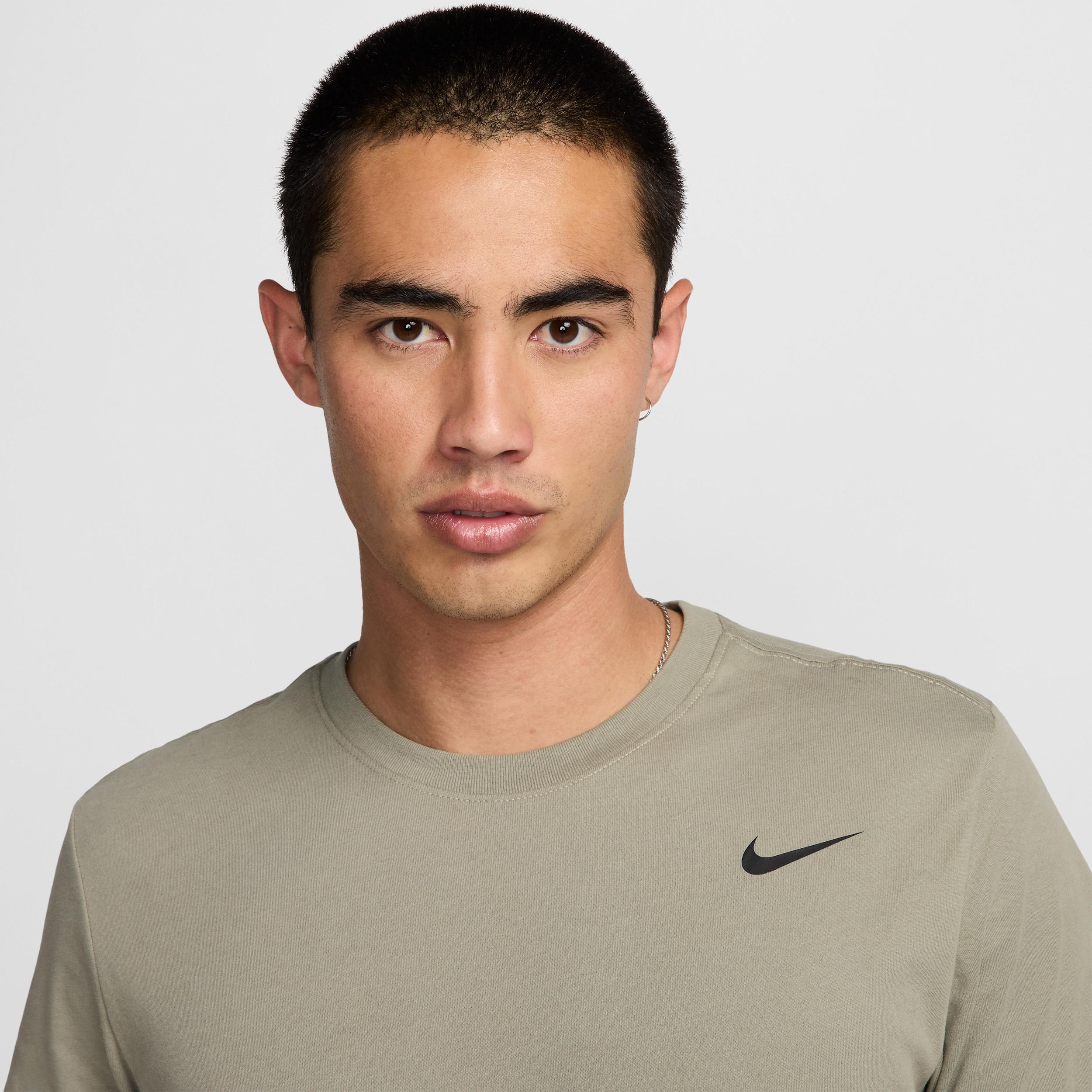 Nike Men's Dri-FIT Fitness T-Shirt Product Image