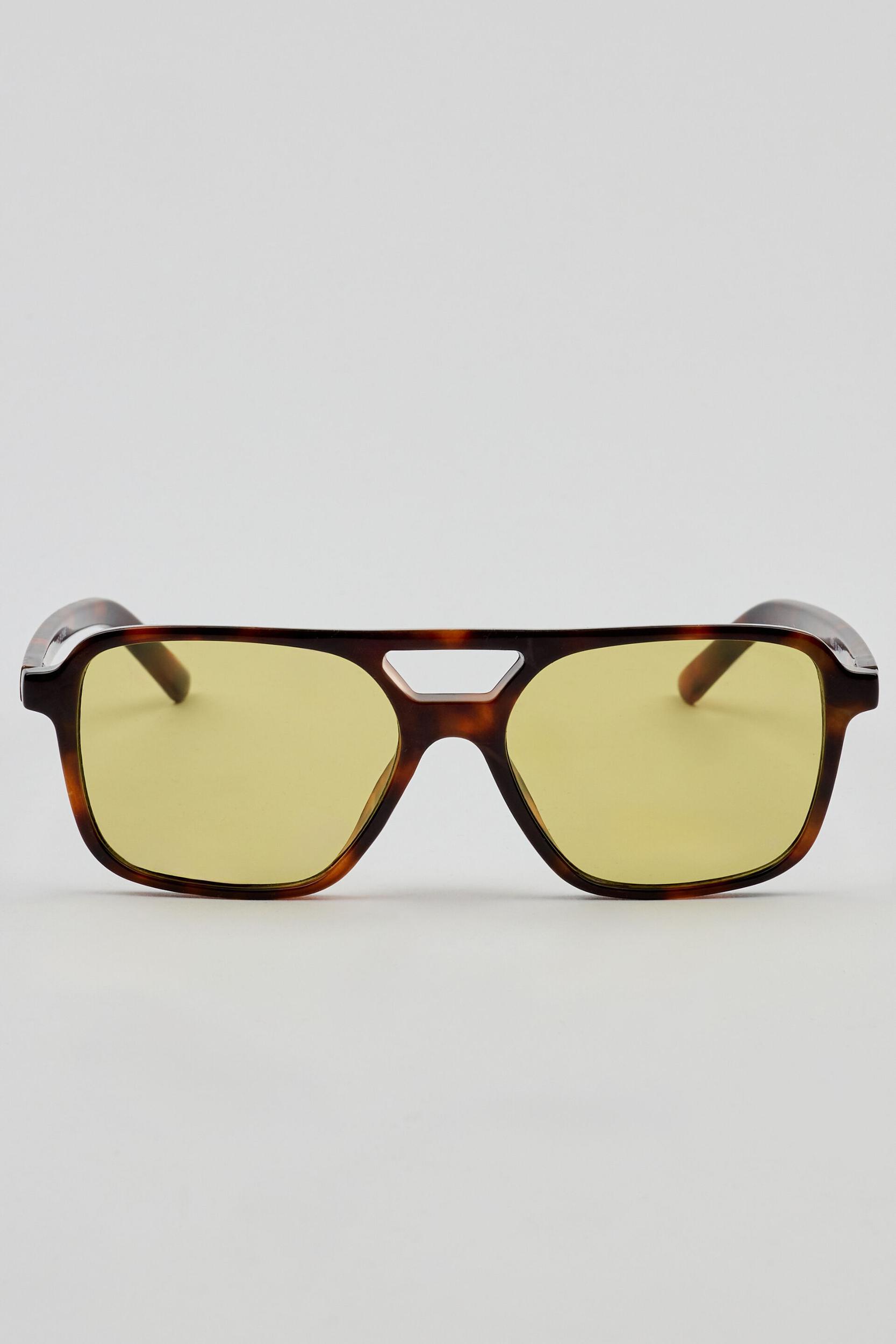Retro Aviator Sunnies Product Image