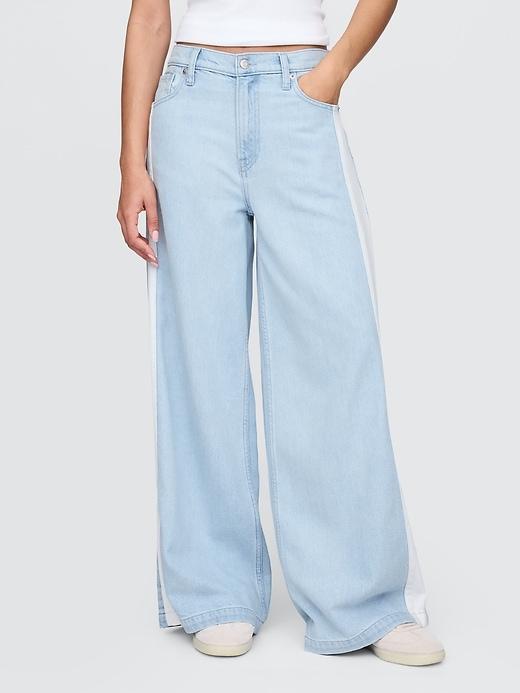 Mid Rise UltraSoft Baggy Jeans Product Image