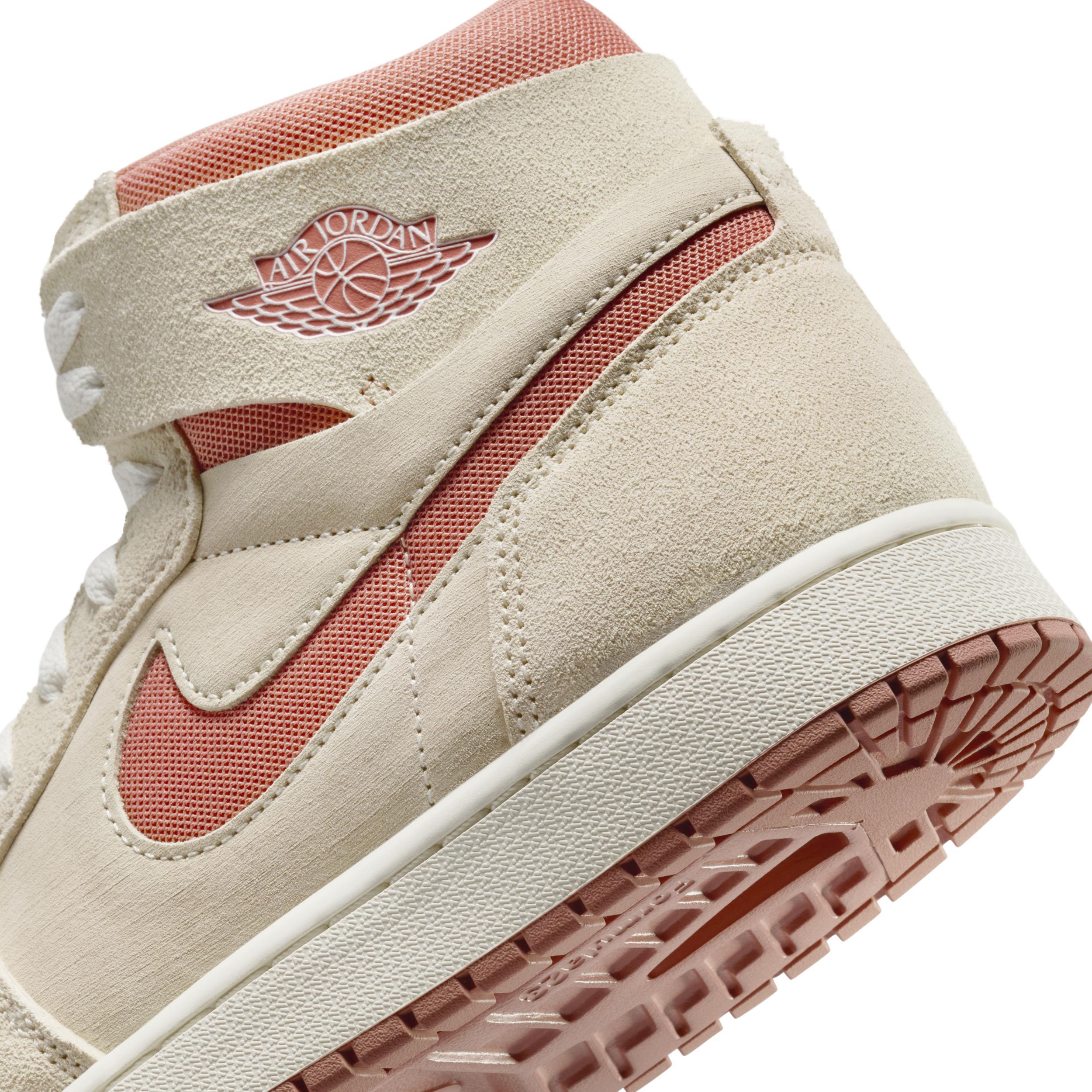 Mens Air Jordan 1 Zoom CMFT 2 Casual Shoes Product Image