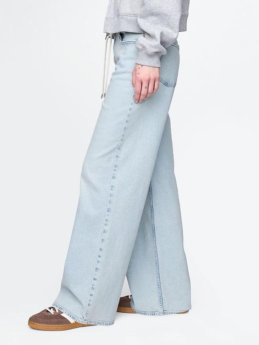 Mid Rise Easy '90s Loose Jeans Product Image