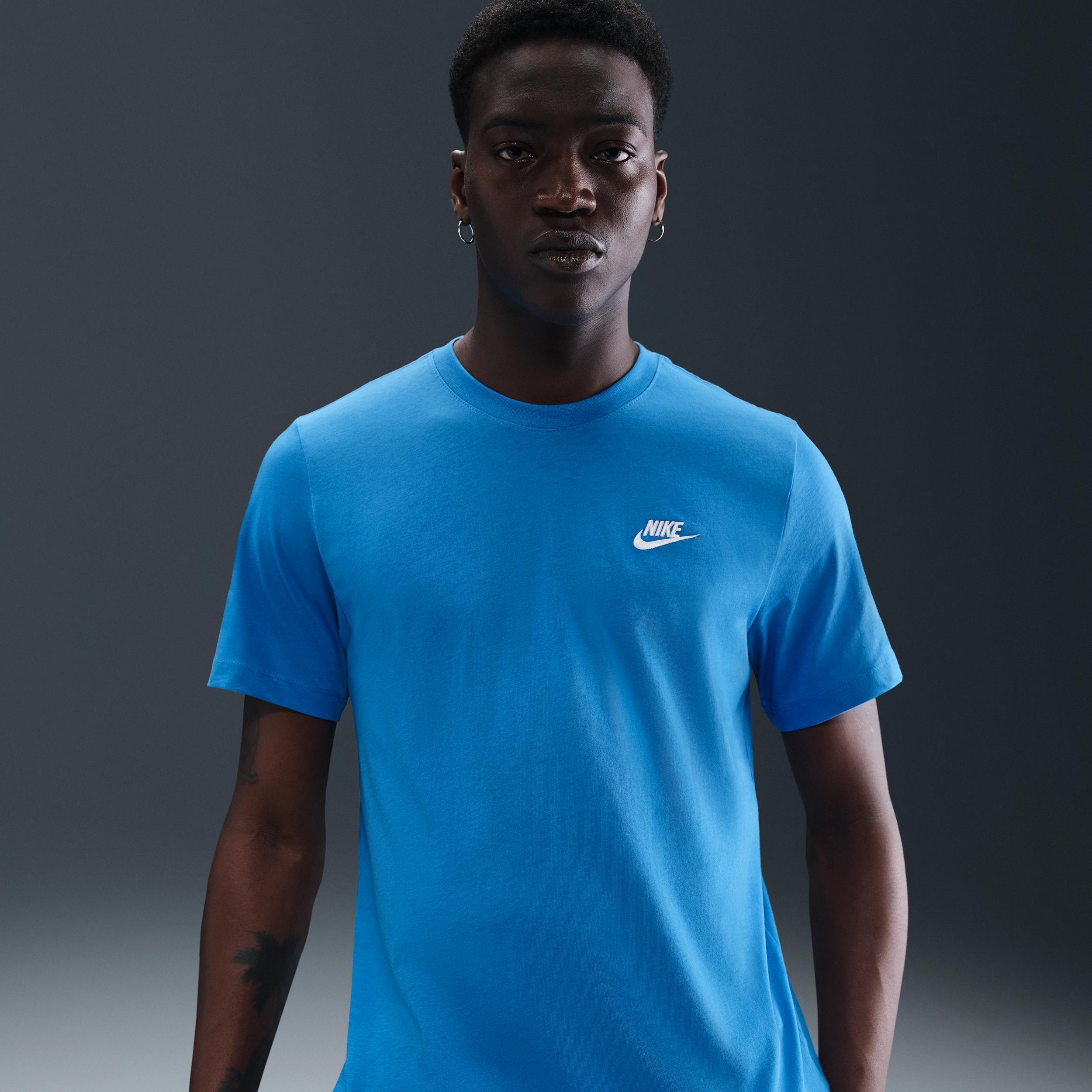 Mens Nike Sportswear Club T-Shirt | AR4997-435 Product Image