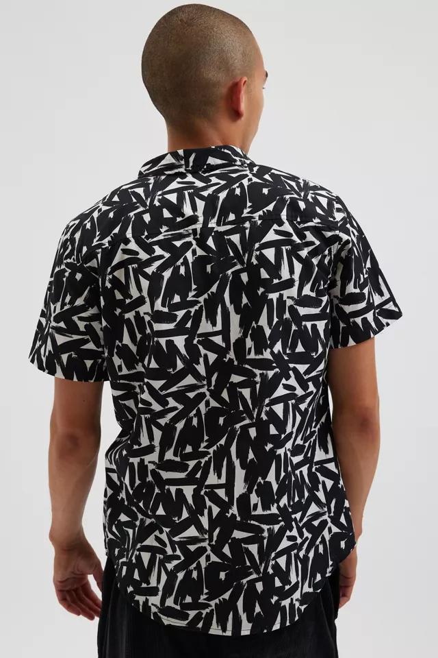 WILDFANG The Essential Short Sleeve Button-Up Shirt Product Image