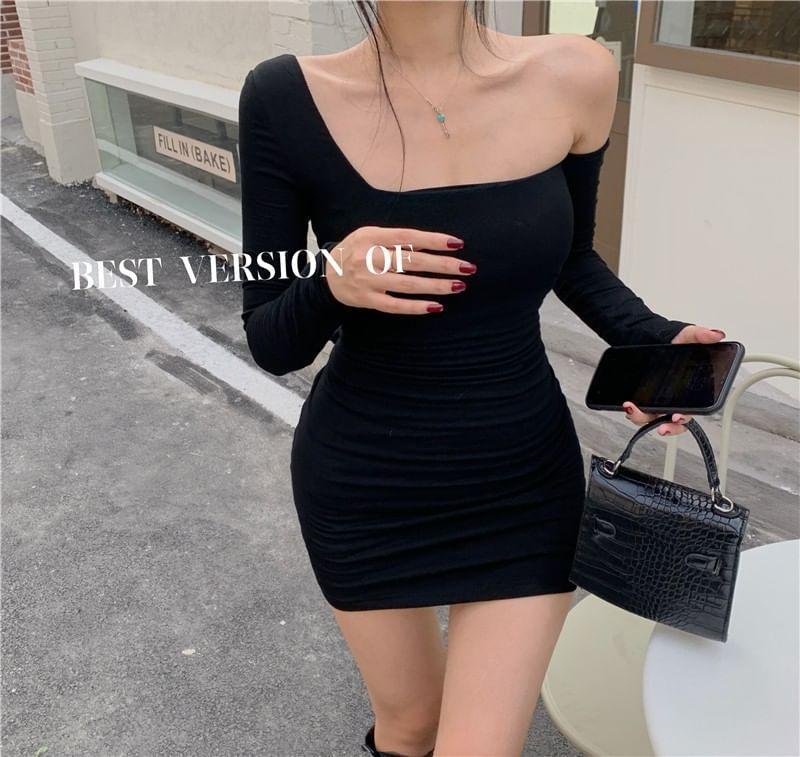 Long-Sleeve One-Shoulder Plain Mini Bodycon Dress Product Image