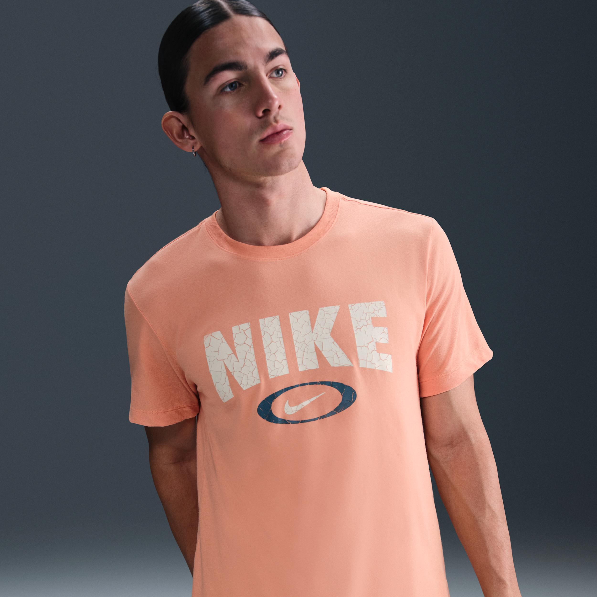 Nike Men's Dri-FIT Fitness T-Shirt Product Image