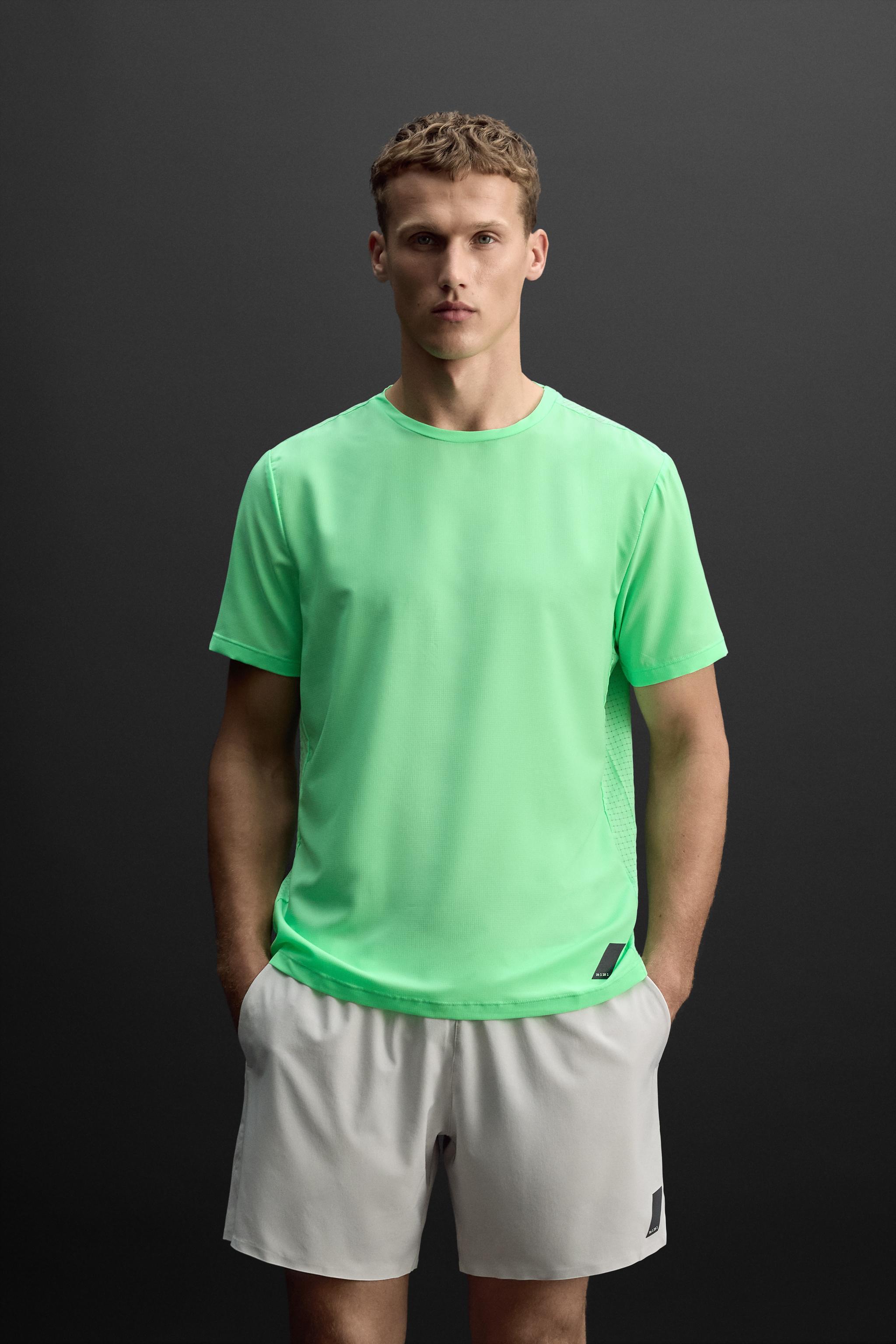 LIGHTWEIGHT TRAINING T-SHIRT Product Image