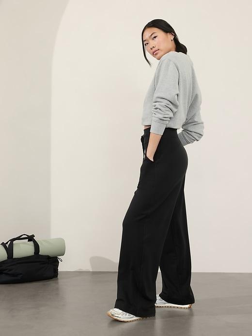 Balance Mid Rise Pant Product Image