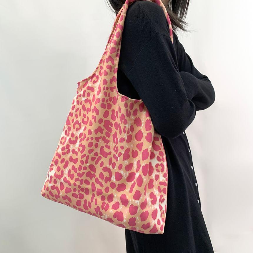 Leopard Print Shopper Bag Product Image