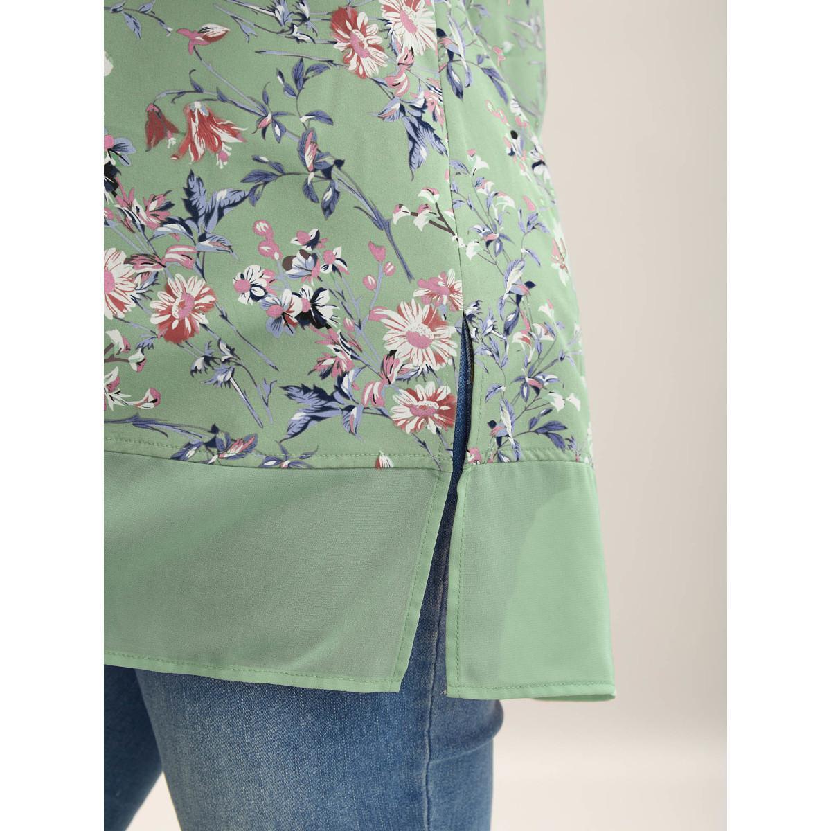 Plus Size Greenbean Garden Print Spliced V-Neck Blouse Women Romantic Short sleeve V-neck Elegant Blouses BloomChic 26/4X Product Image