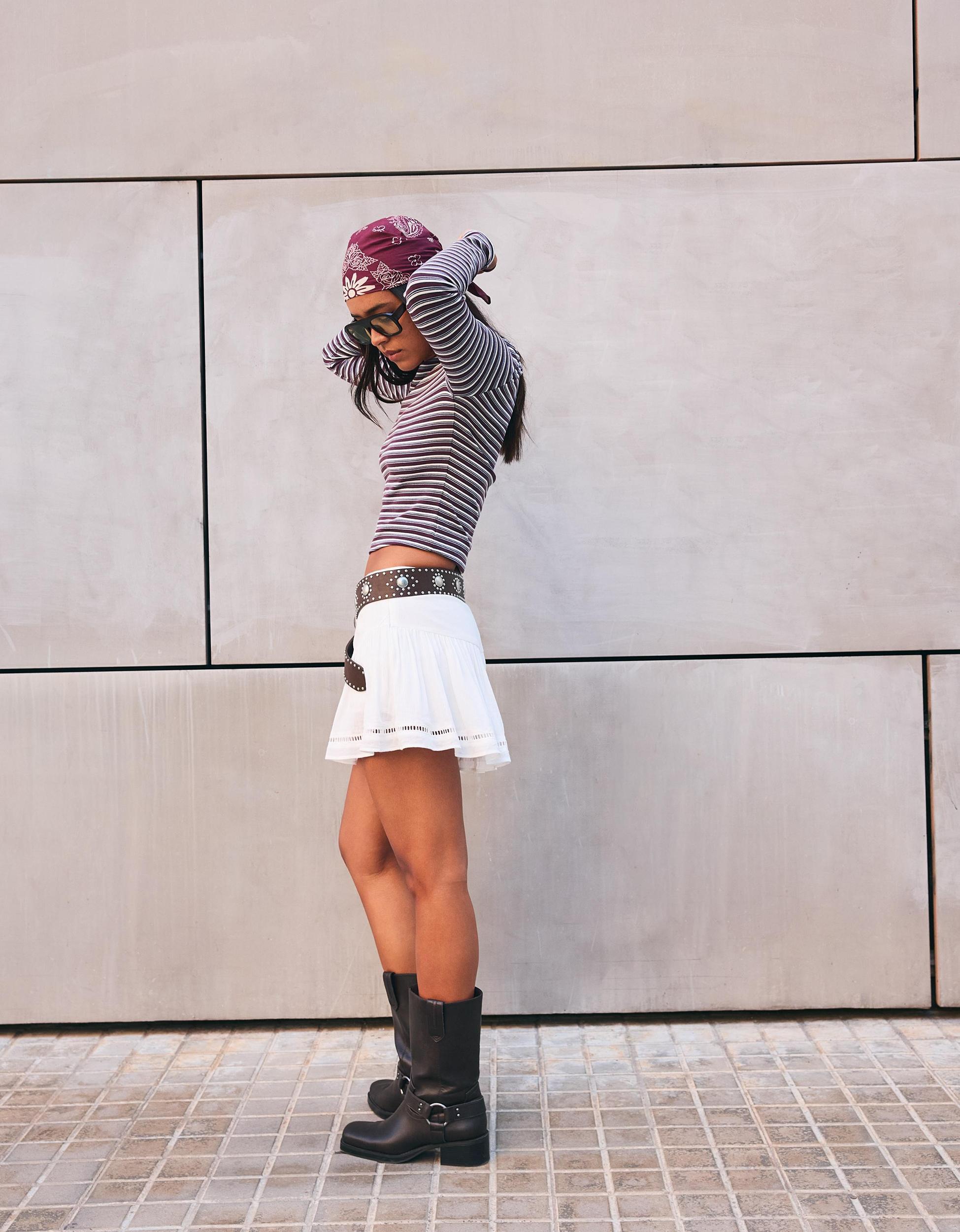 Textured mini skirt Product Image