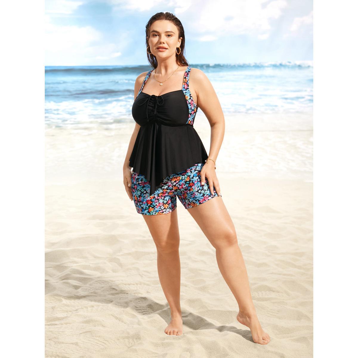 Plus Size Contrast Floral Patchwork Hanky Hem Swim Top Women's Swimwear Black Beach Patchwork High stretch Bodycon Heart neckline Curve Swim Tops BloomChic 30/6X Product Image