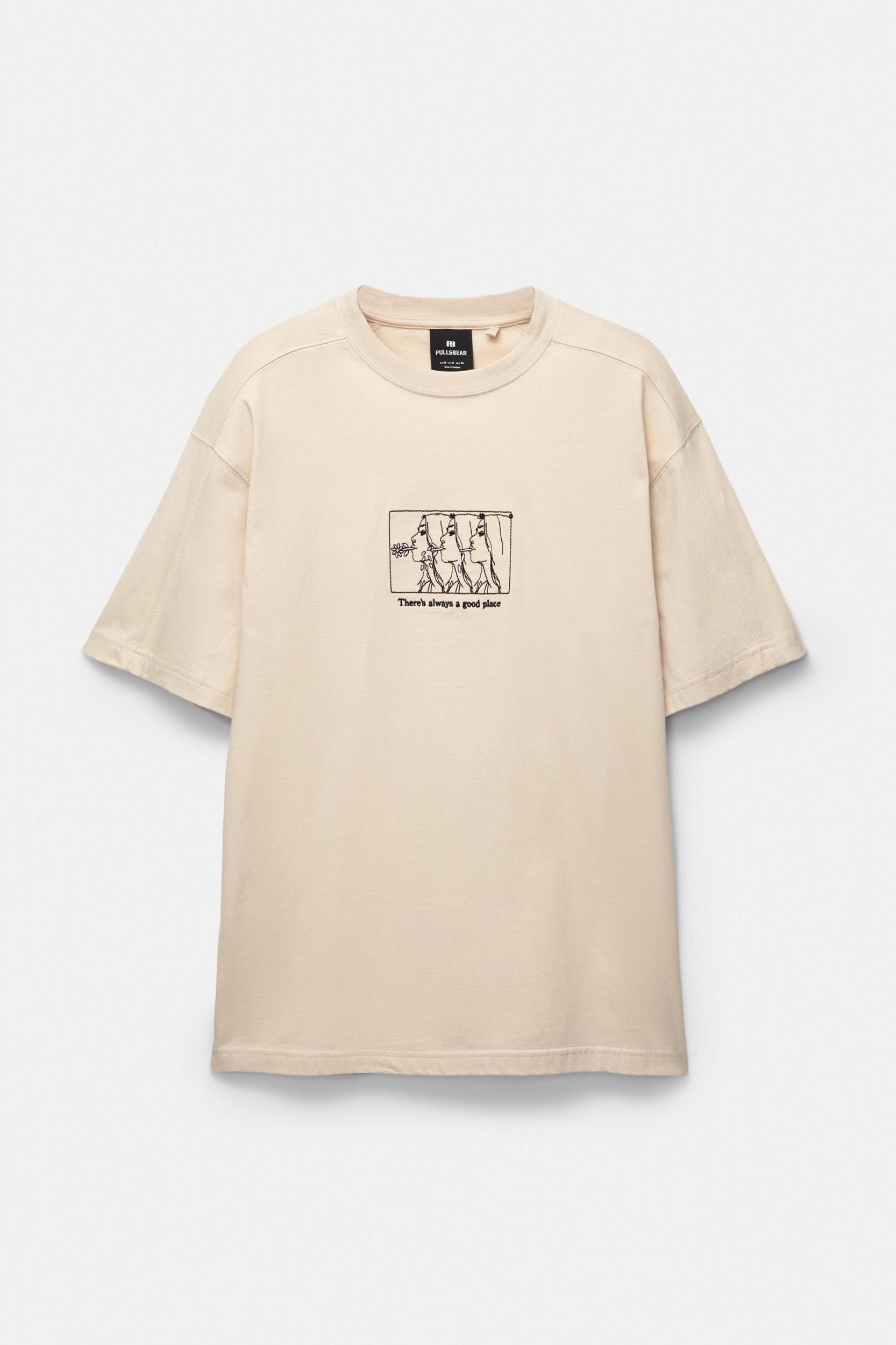 T-shirt with embroidered faces Product Image