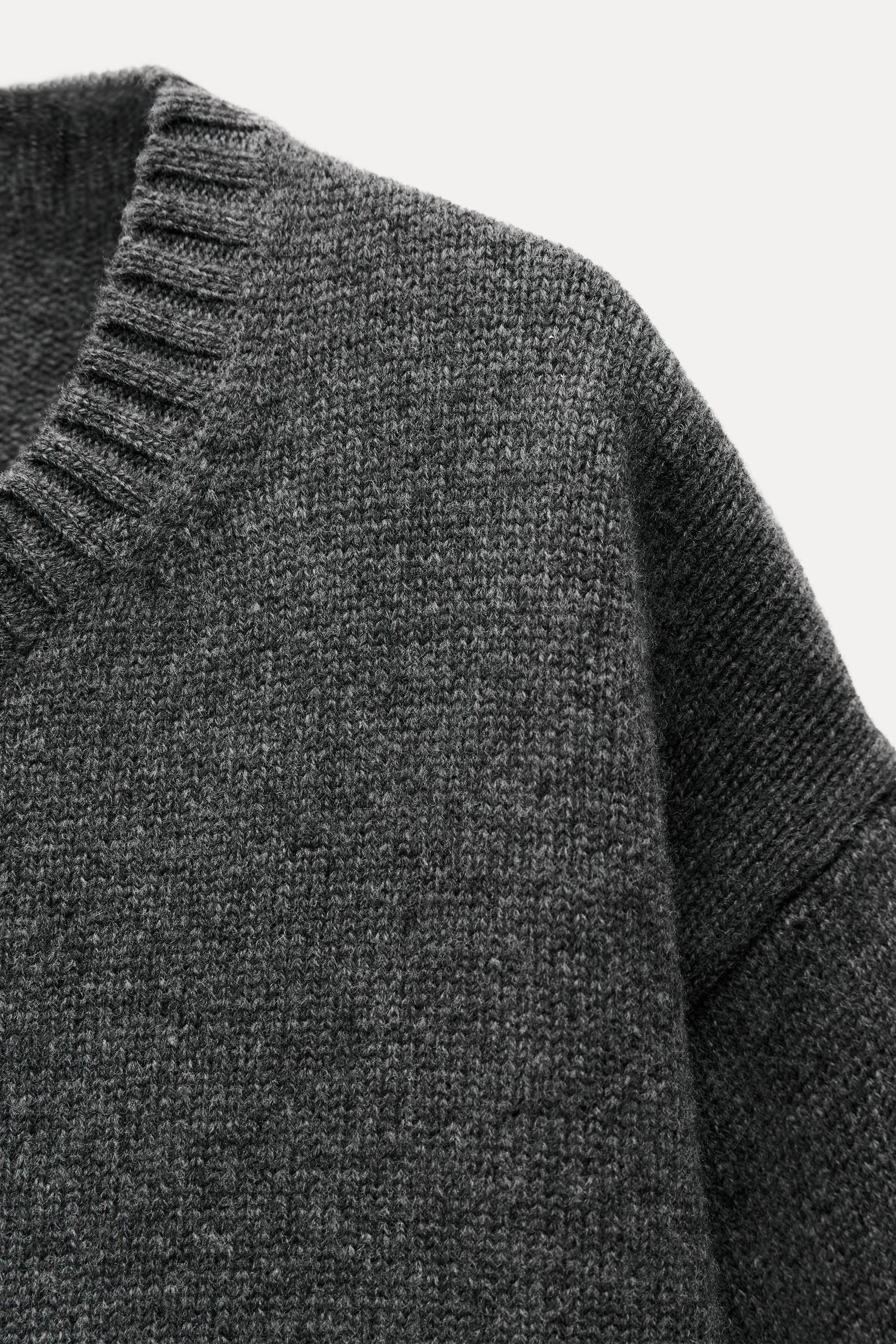 100% WOOL SWEATER LIMITED EDITION Product Image