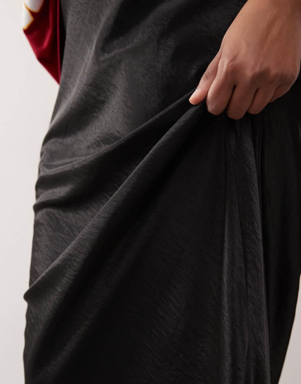 COLLUSION Plus satin slip maxi skirt in black Product Image