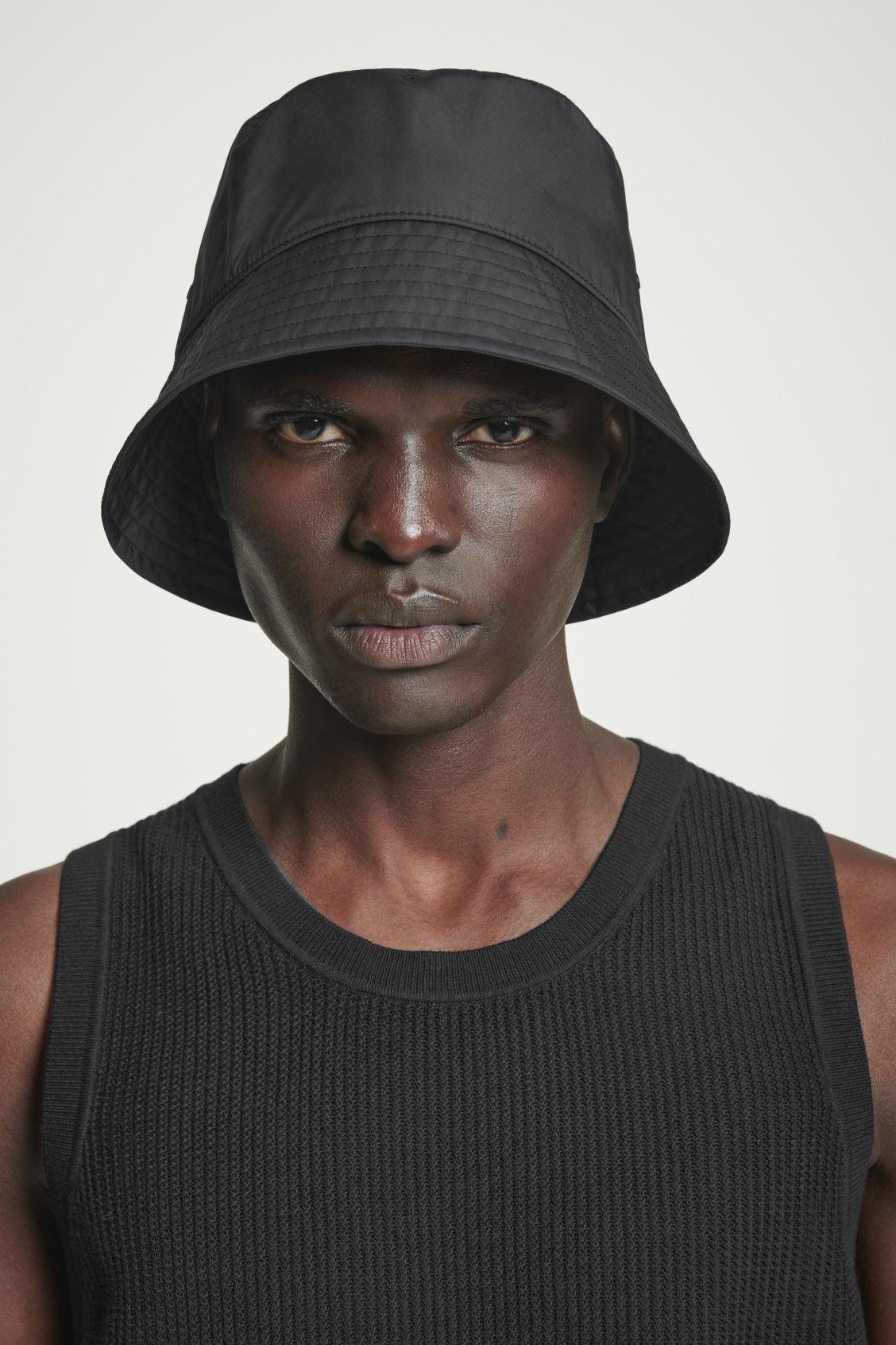 BUCKET HAT Product Image
