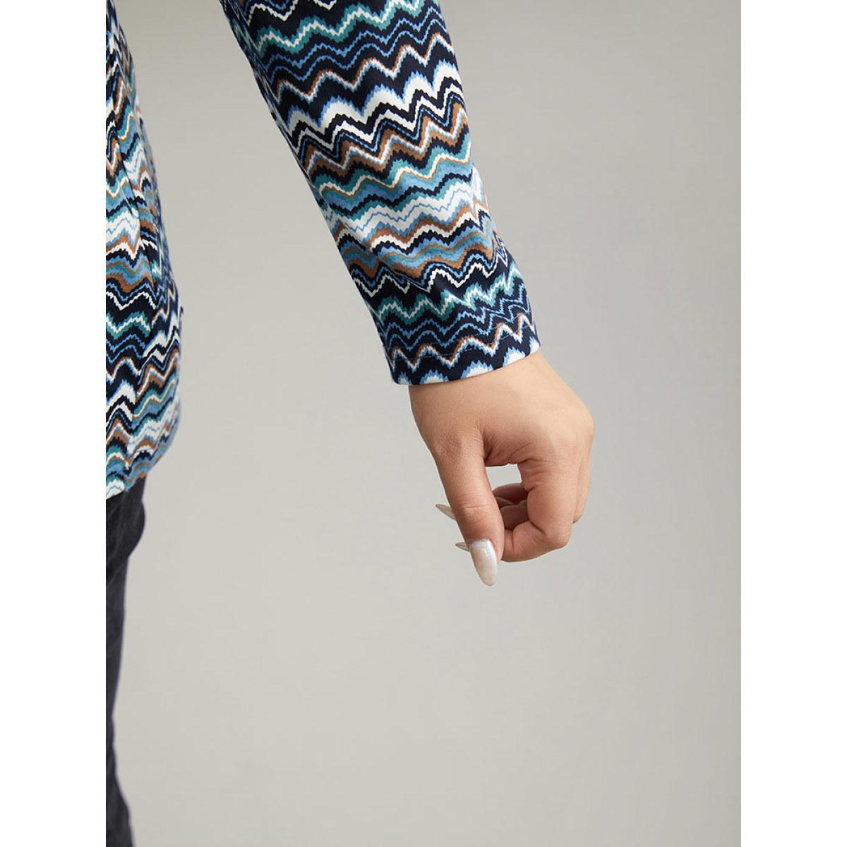 Plus Size Contrast Wave Striped Patched Pocket T-shirt Multicolor Women Casual Printed Geometric Round Neck Dailywear T-shirts BloomChic 26/4X Product Image