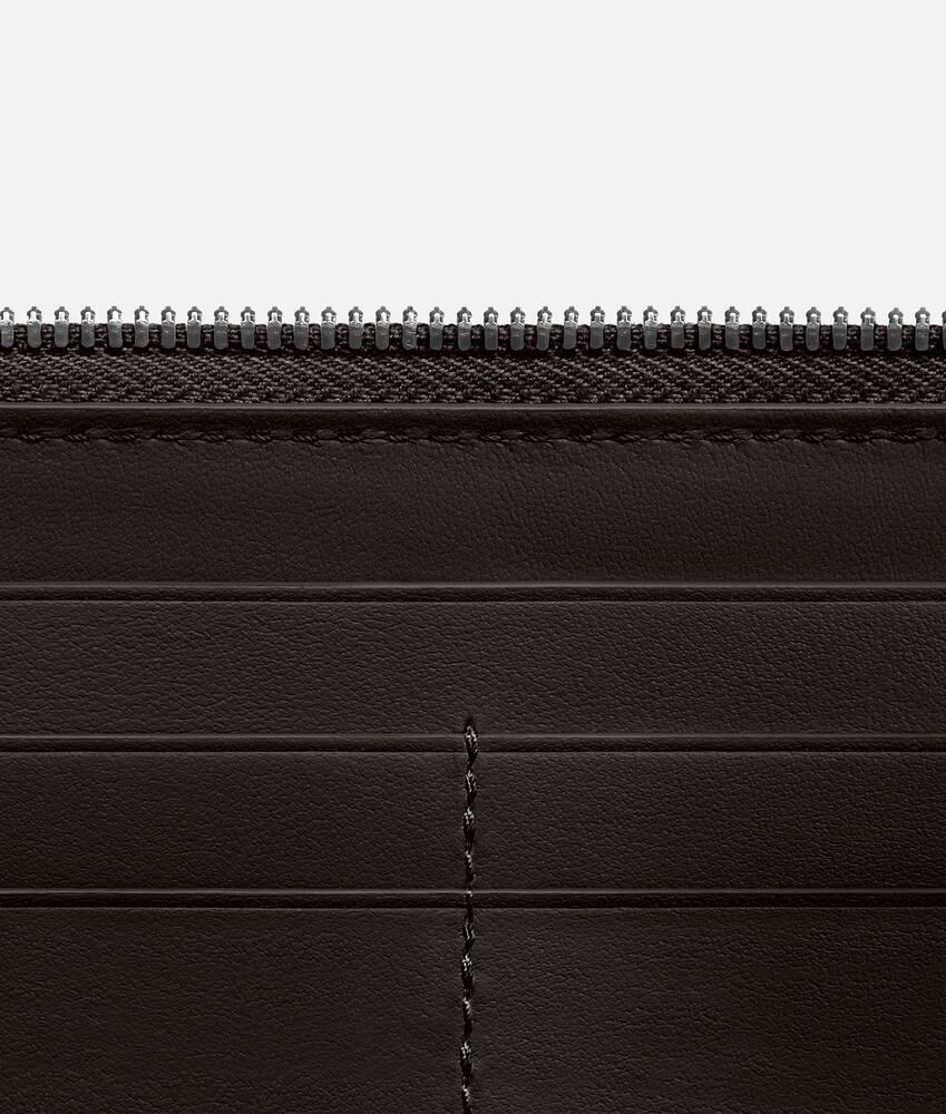 Men's Intrecciato Zip Around Wallet in Fondant Product Image