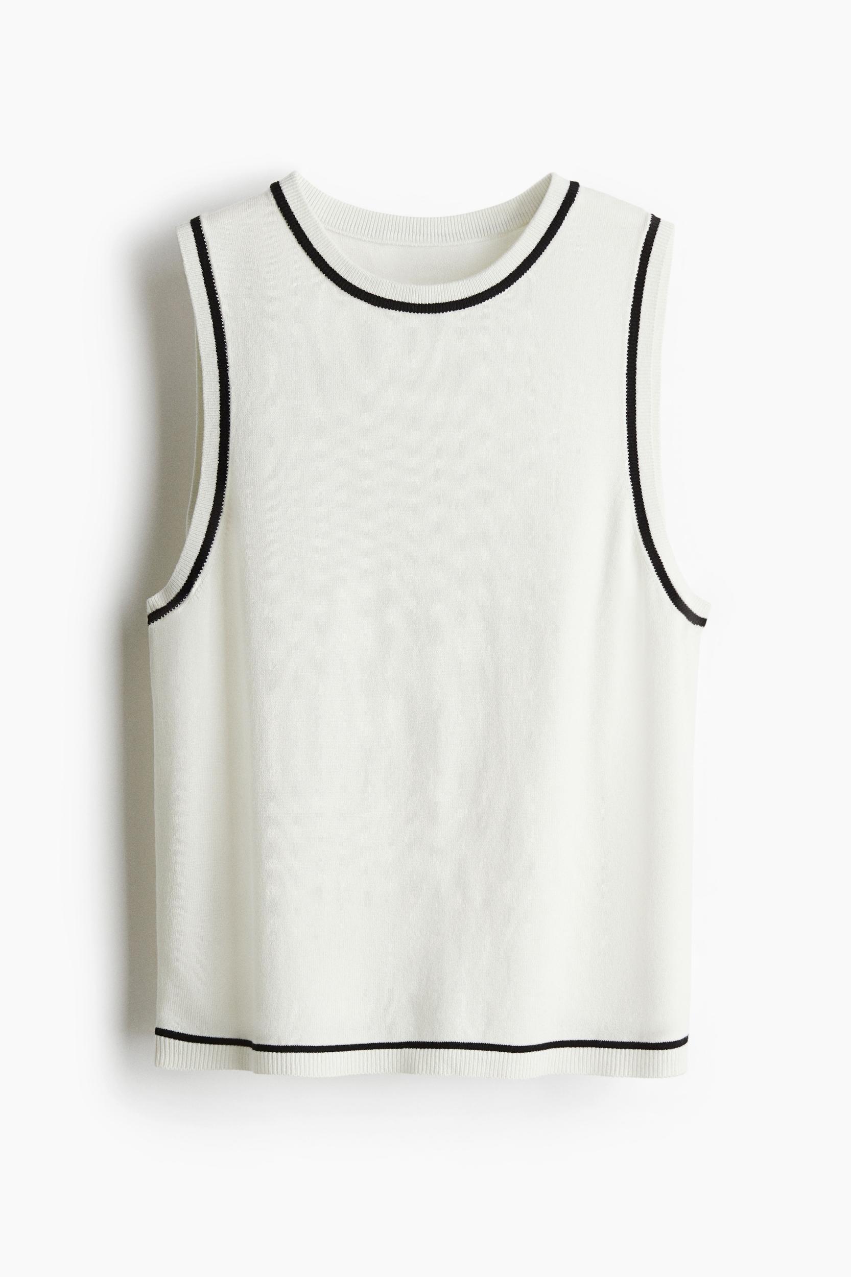 Fine-Knit Sweater Vest Product Image