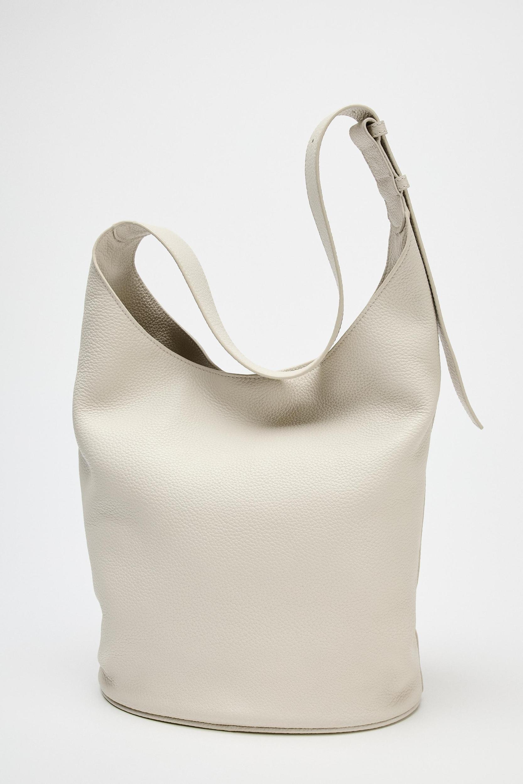 LEATHER SHOULDER BUCKET BAG Product Image