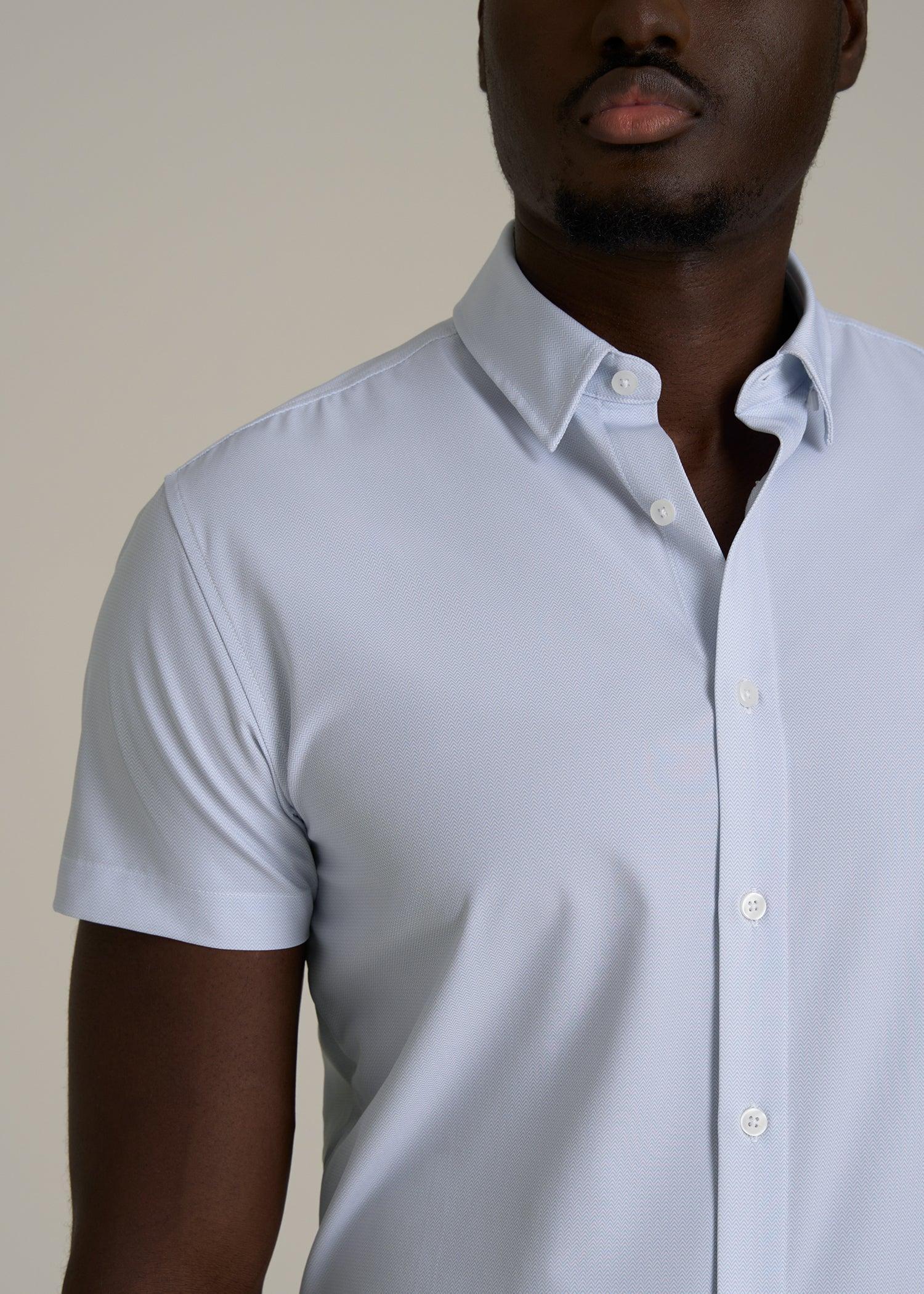 Short Sleeve Traveler Stretch Button Shirt for Tall Men in Light Grey Chevron Male Product Image