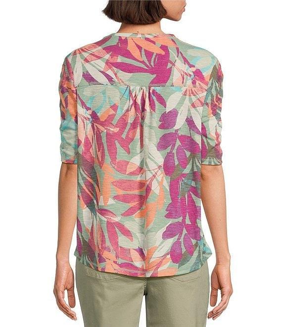 Westbound Climbing Kelp Short Sleeve V-Neck Top Product Image