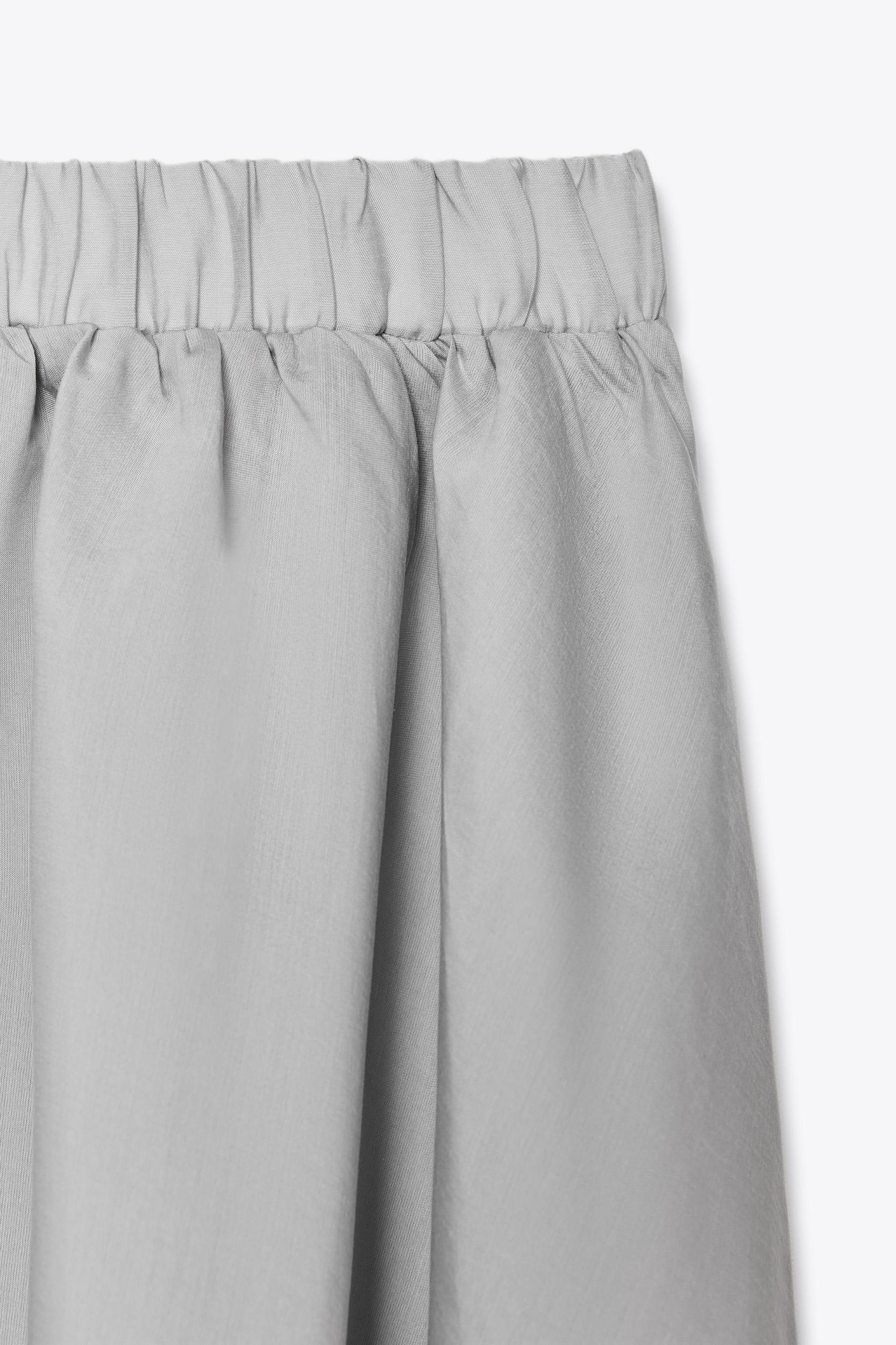 VOLUMINOUS FLOWY MIDI SKIRT Product Image