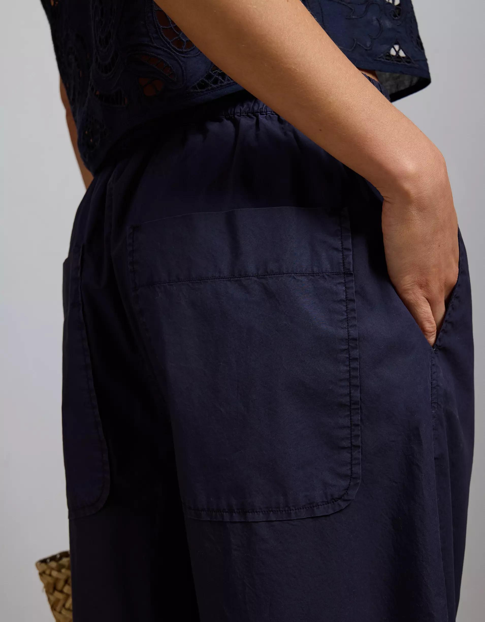 AE77 Premium Pull-On Poplin Pant Product Image