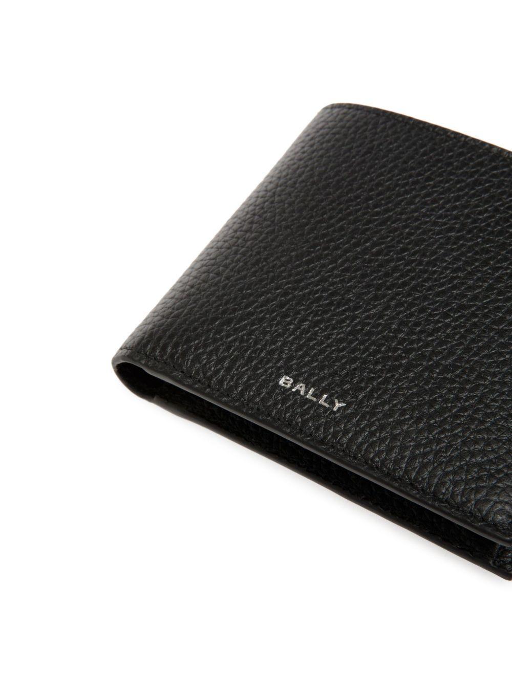 textured leather wallet Product Image