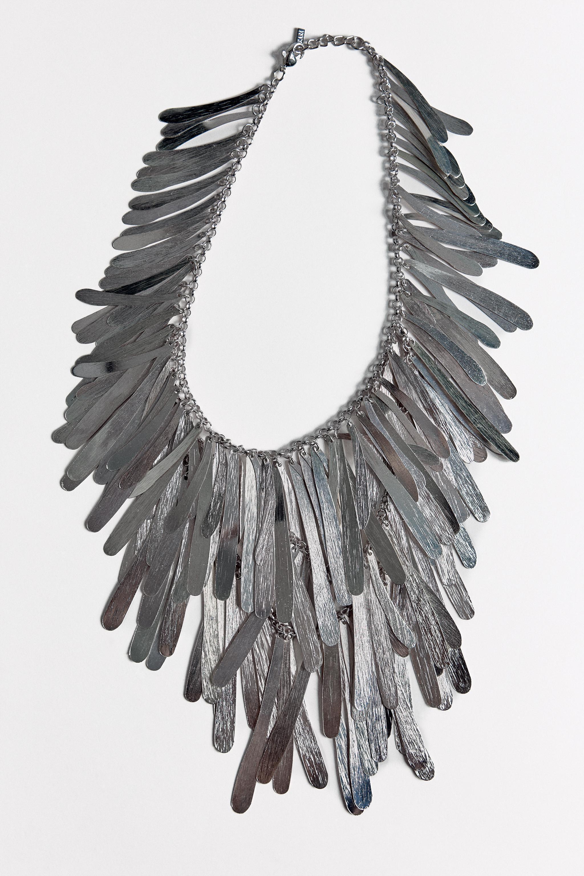 MULTI PLATE NECKLACE Product Image