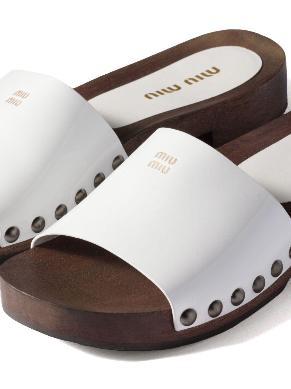 MIU MIU Wood Sole Flat Sandals With Studded Side In White Product Image