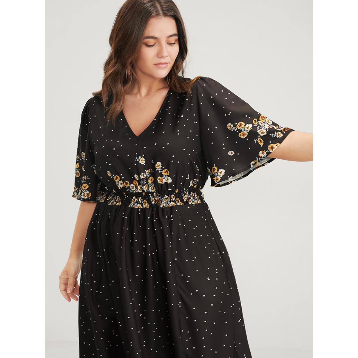 Plus Size Floral Pocket Split Hem Flutter Shirred Maxi Dress Black Women Casual Printed V-neck Half Sleeve Curvy Midi Dress BloomChic 10/M Product Image