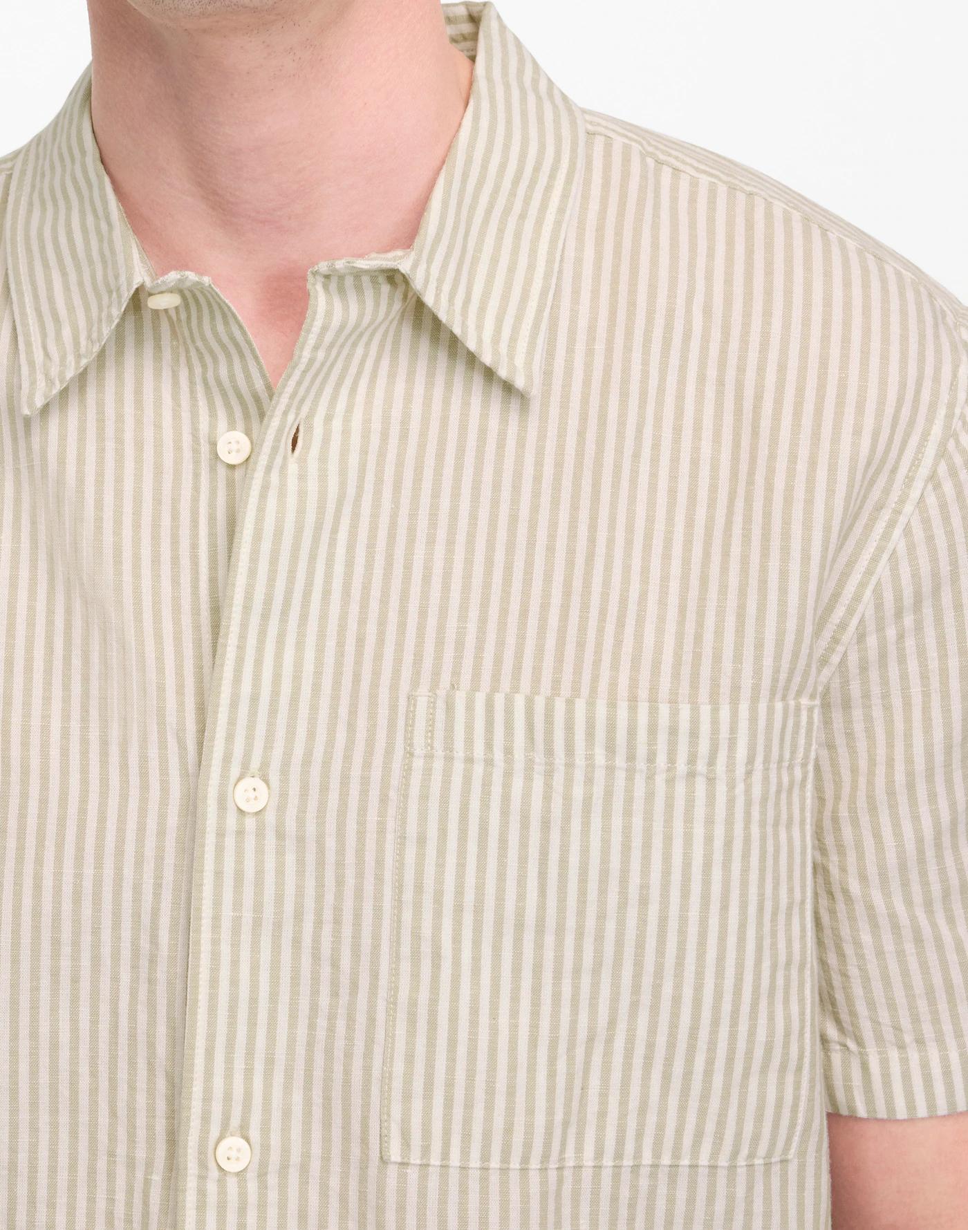 Button-Up Short-Sleeve Shirt in Cotton-Linen Blend Product Image