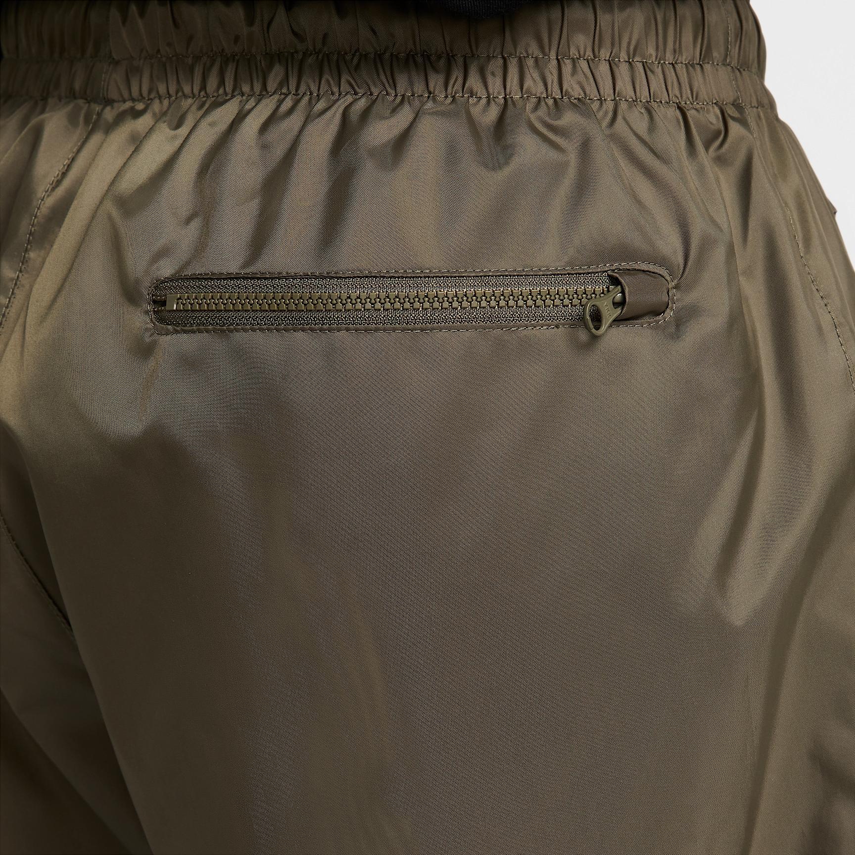 Nike Windrunner Men's Woven Lined Pants Product Image